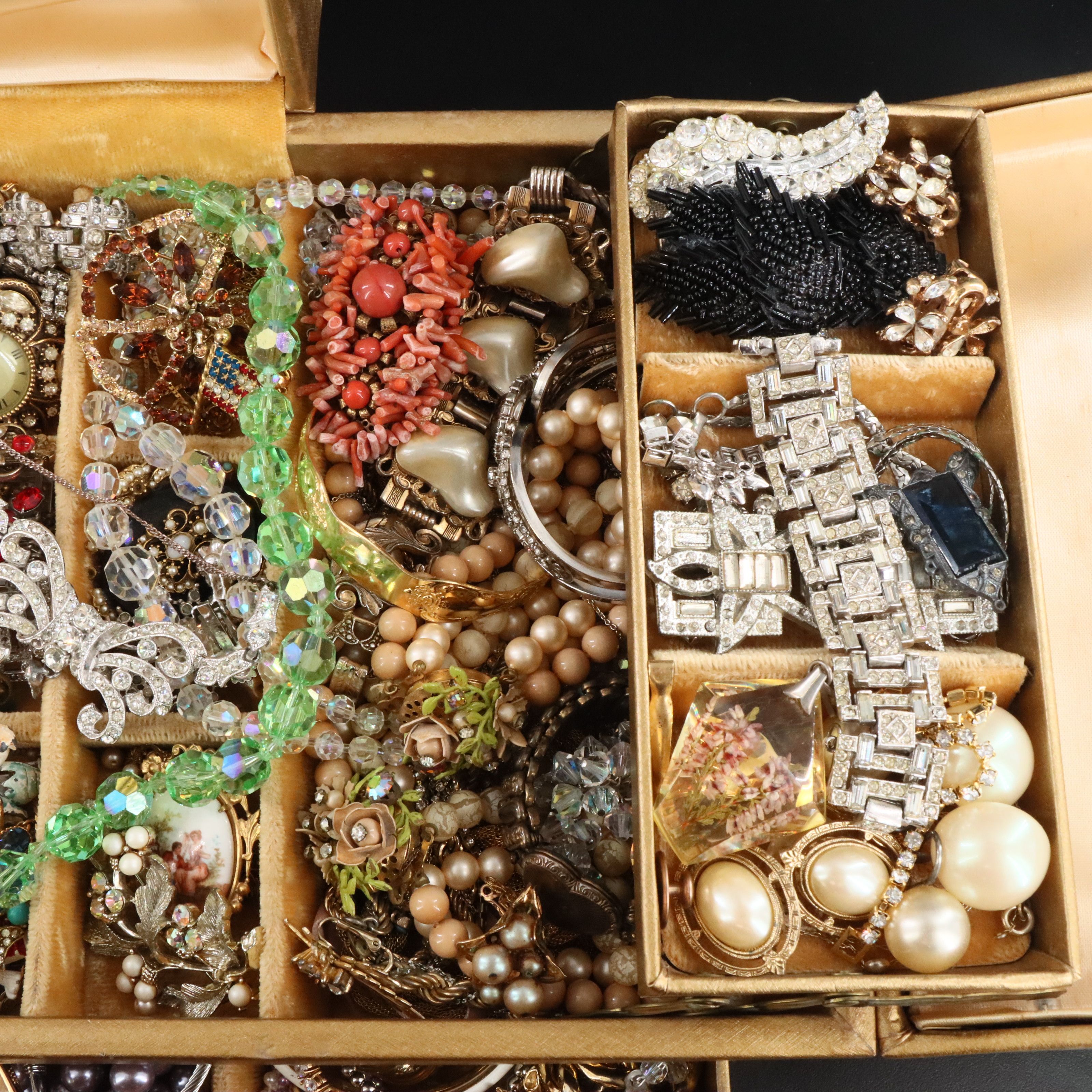 Uncommon Discoveries: Jewelry Collection