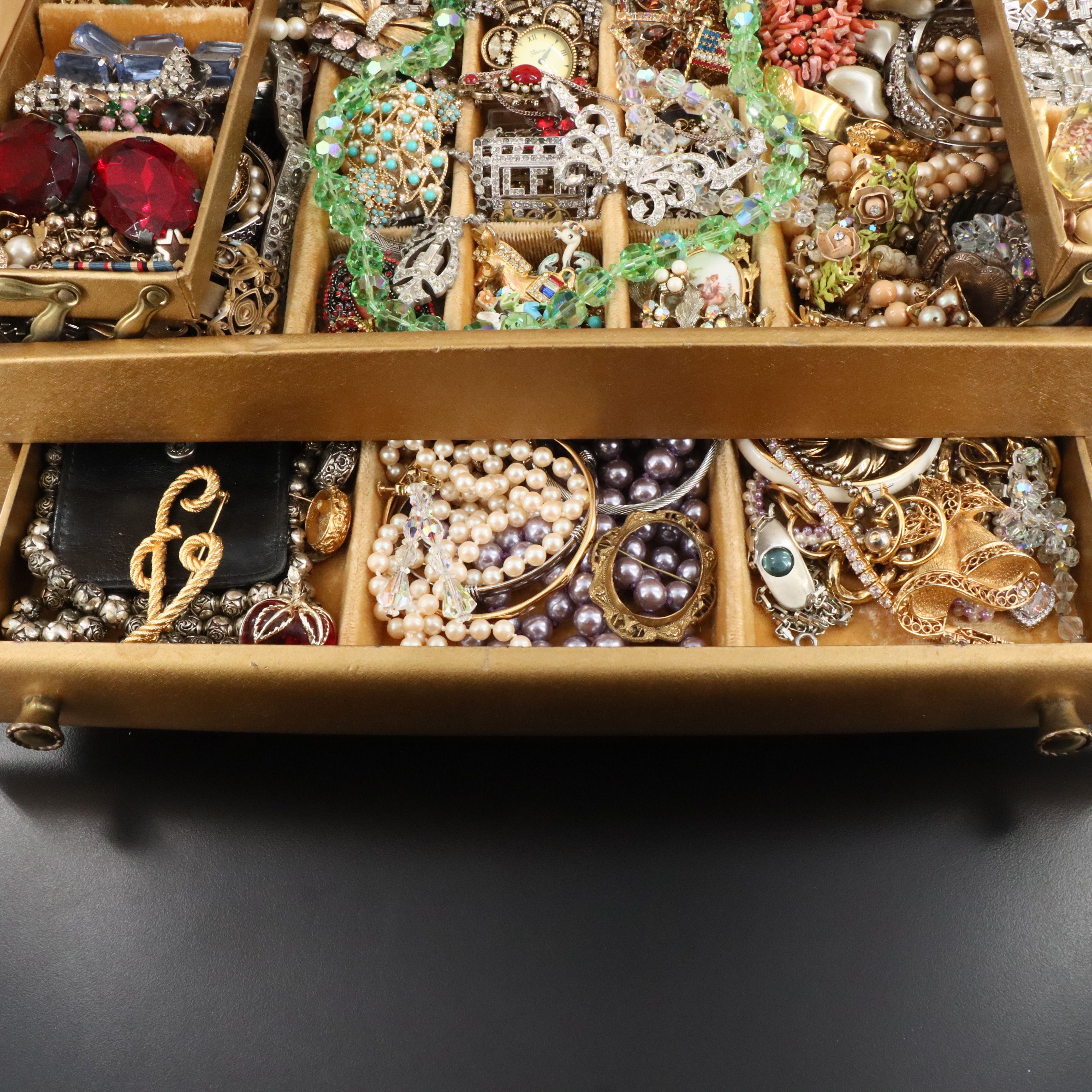 Uncommon Discoveries: Jewelry Collection