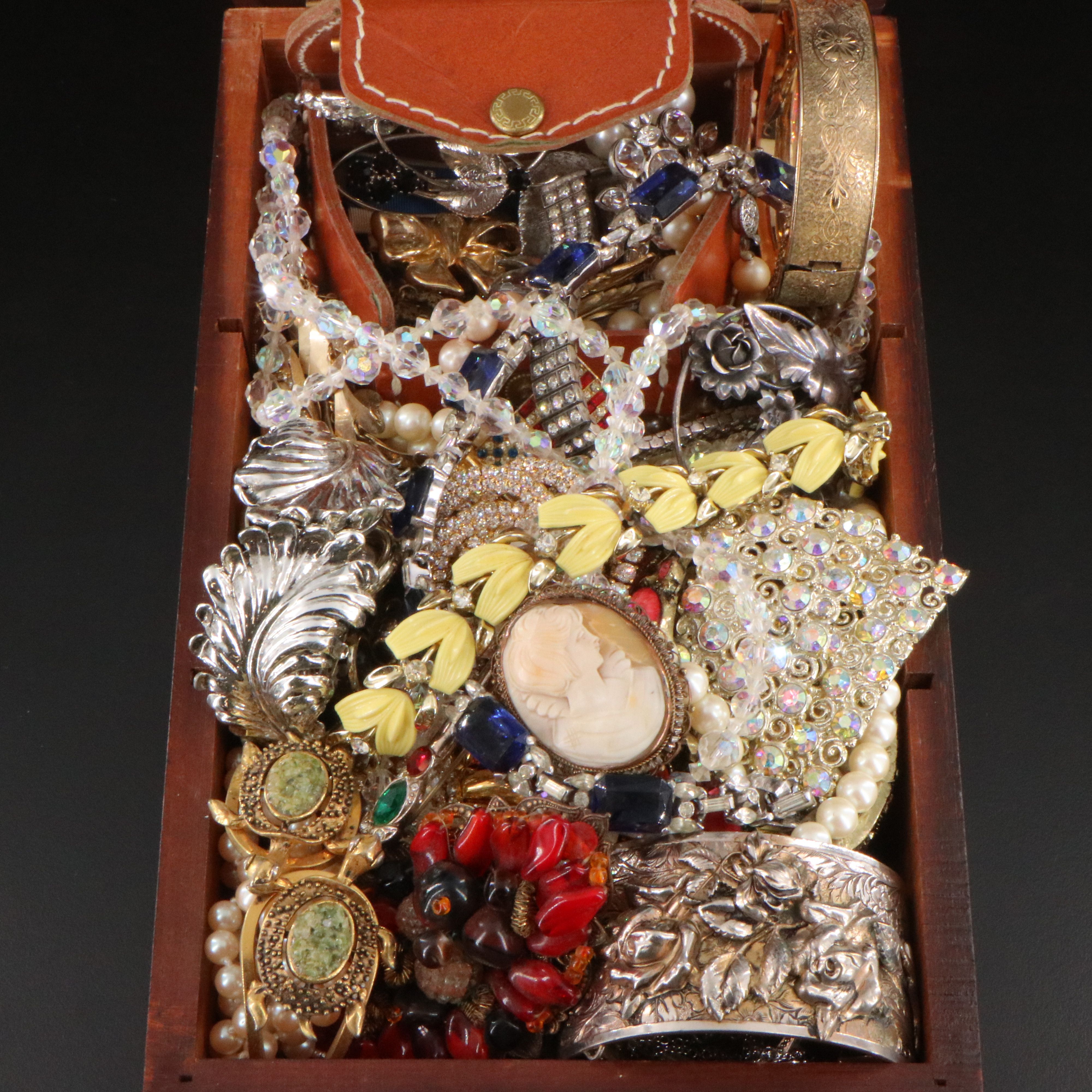 Uncommon Discoveries: Jewelry Collection