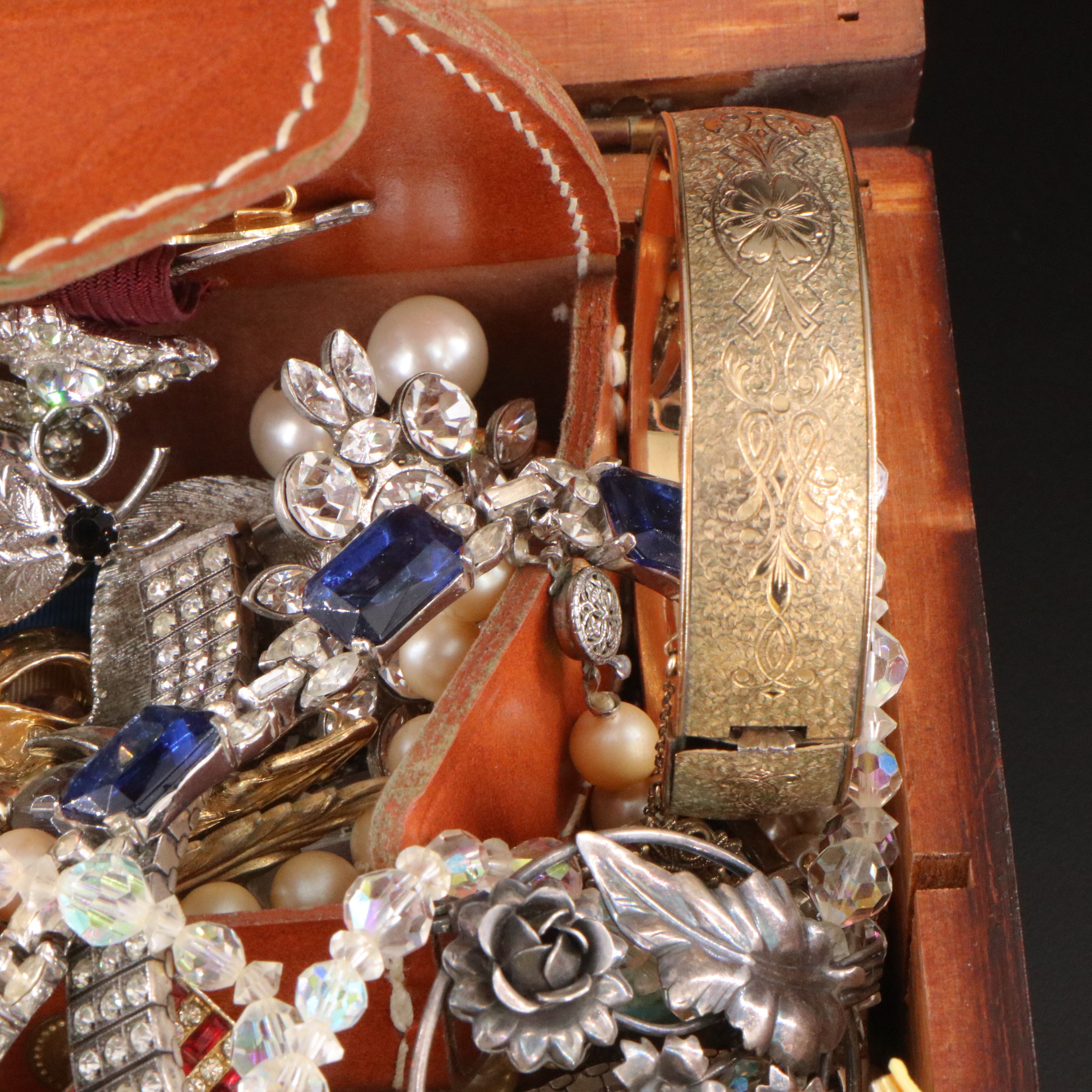 Uncommon Discoveries: Jewelry Collection