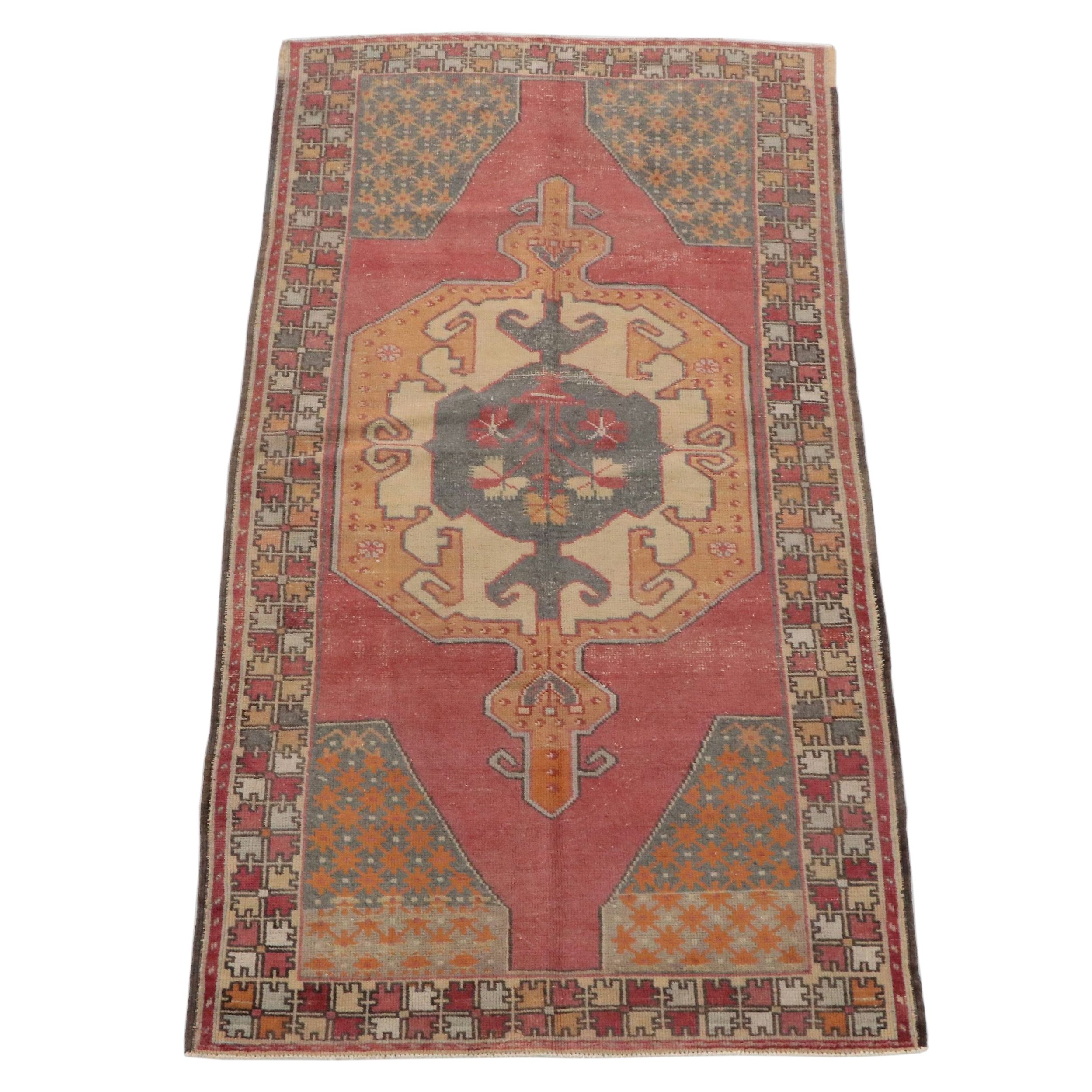4'3 x 8'3 Hand-Knotted Turkish Medallion Area Rug