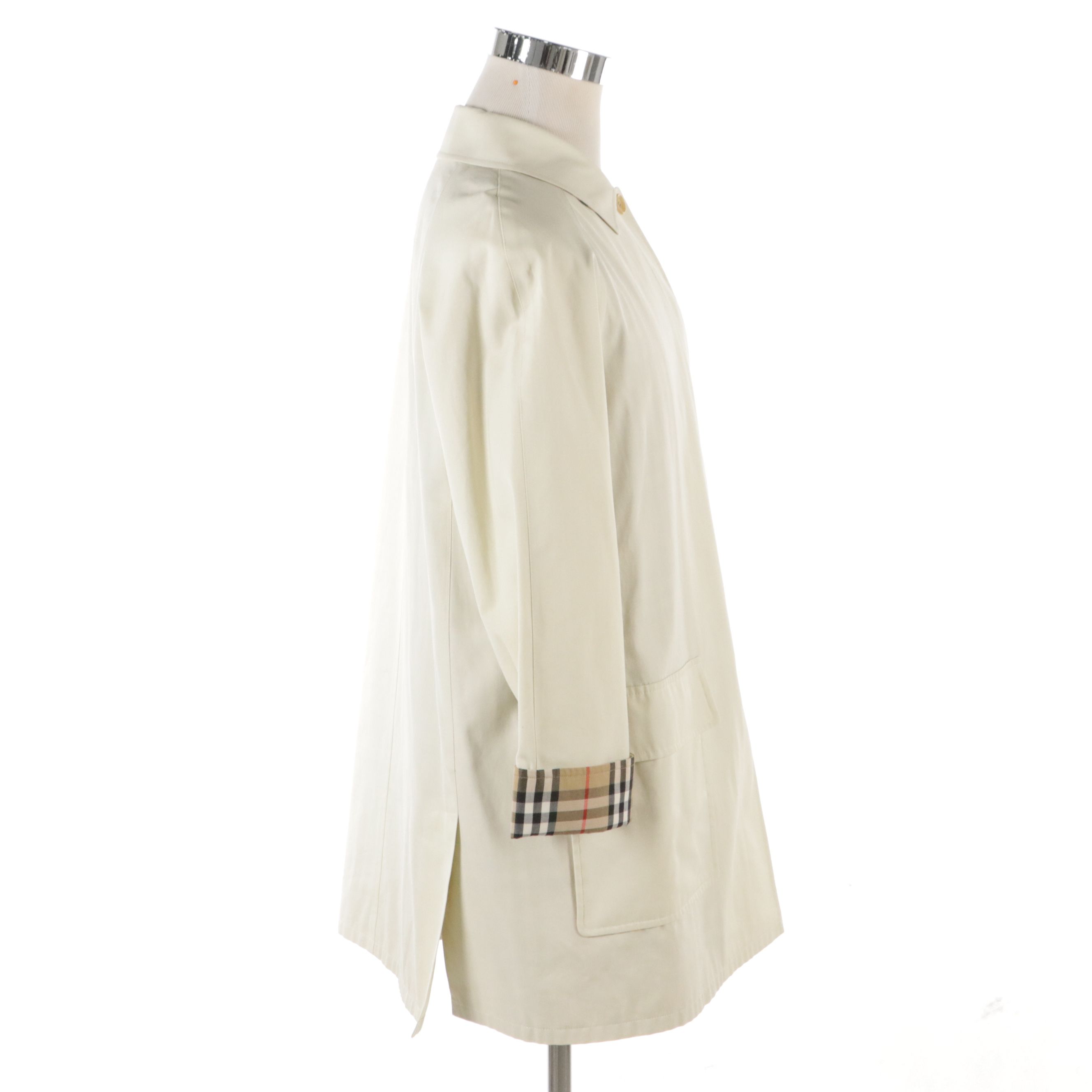Burberry London Raglan Sleeve Raincoat in Cotton