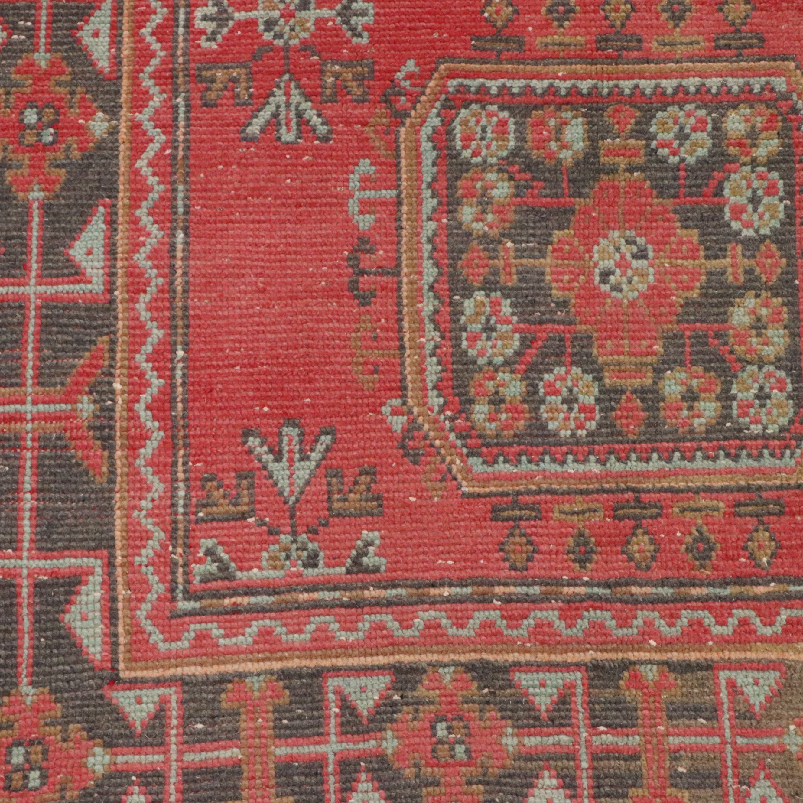 4'7 x 11'2 Hand-Knotted Turkish Mosul Long Rug