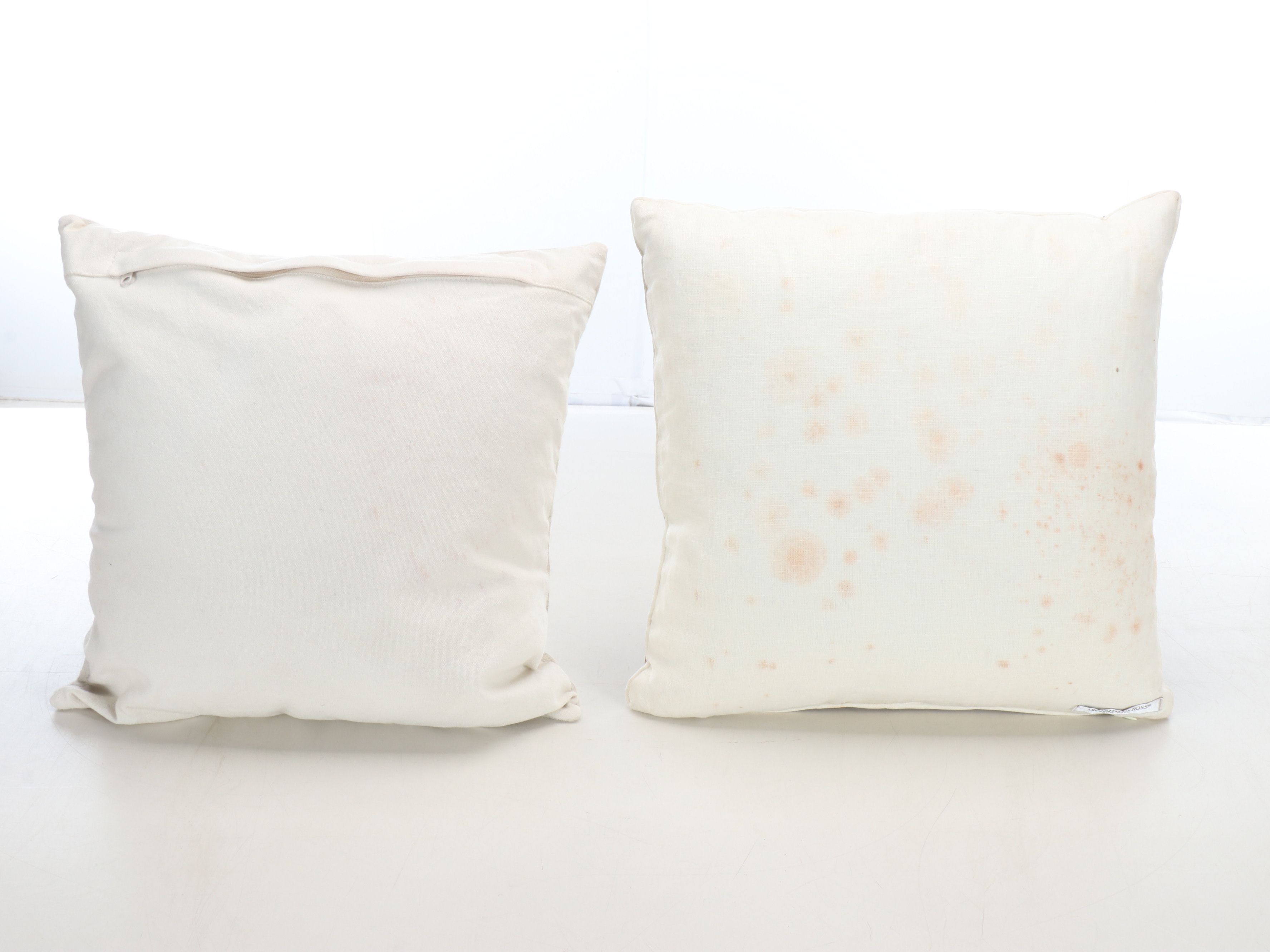 Kennebunk Home Acrylic Blanket with Safavieh Couture and Other Throw Pillows