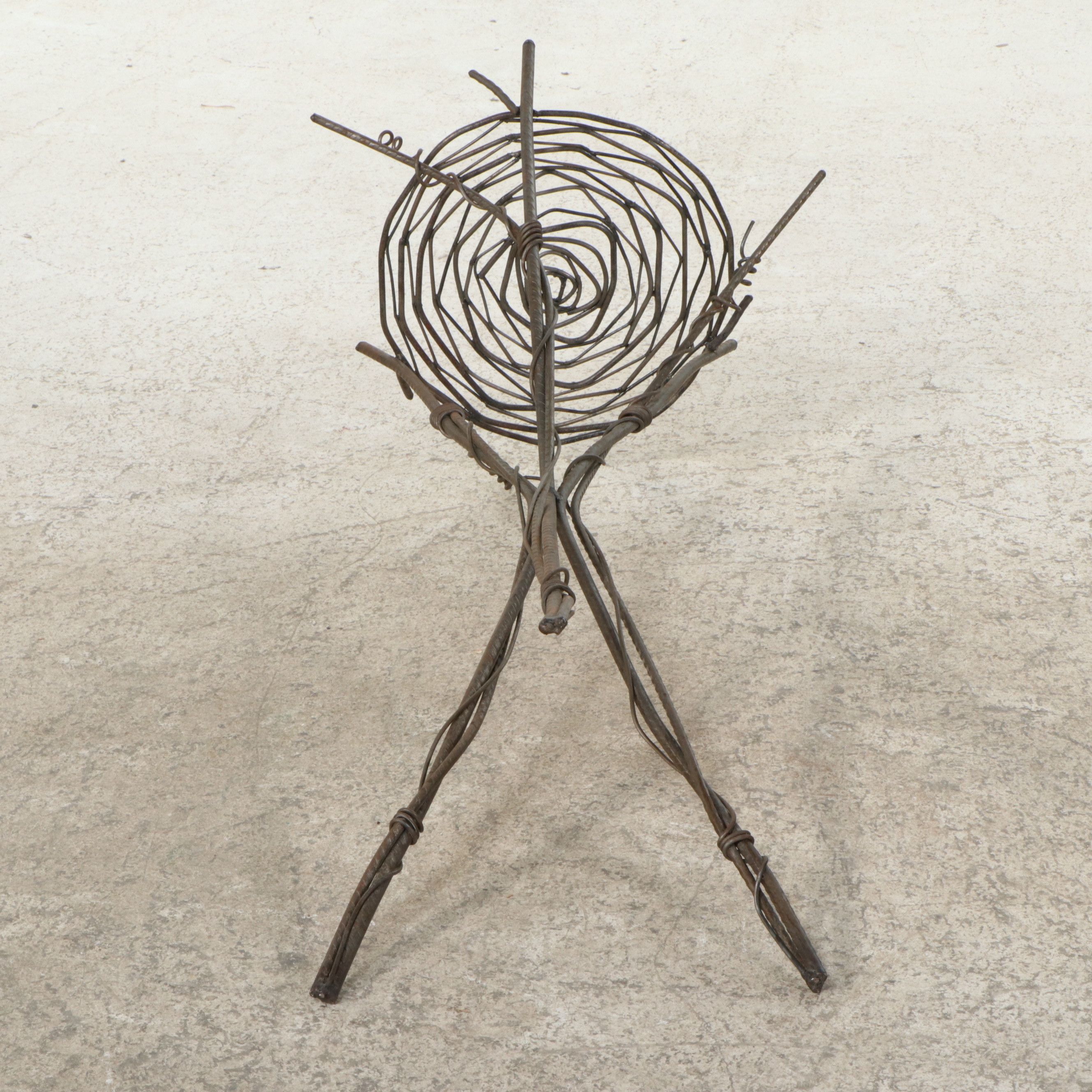 Brutalist Hand-Wrought Iron Rebar Pedestal