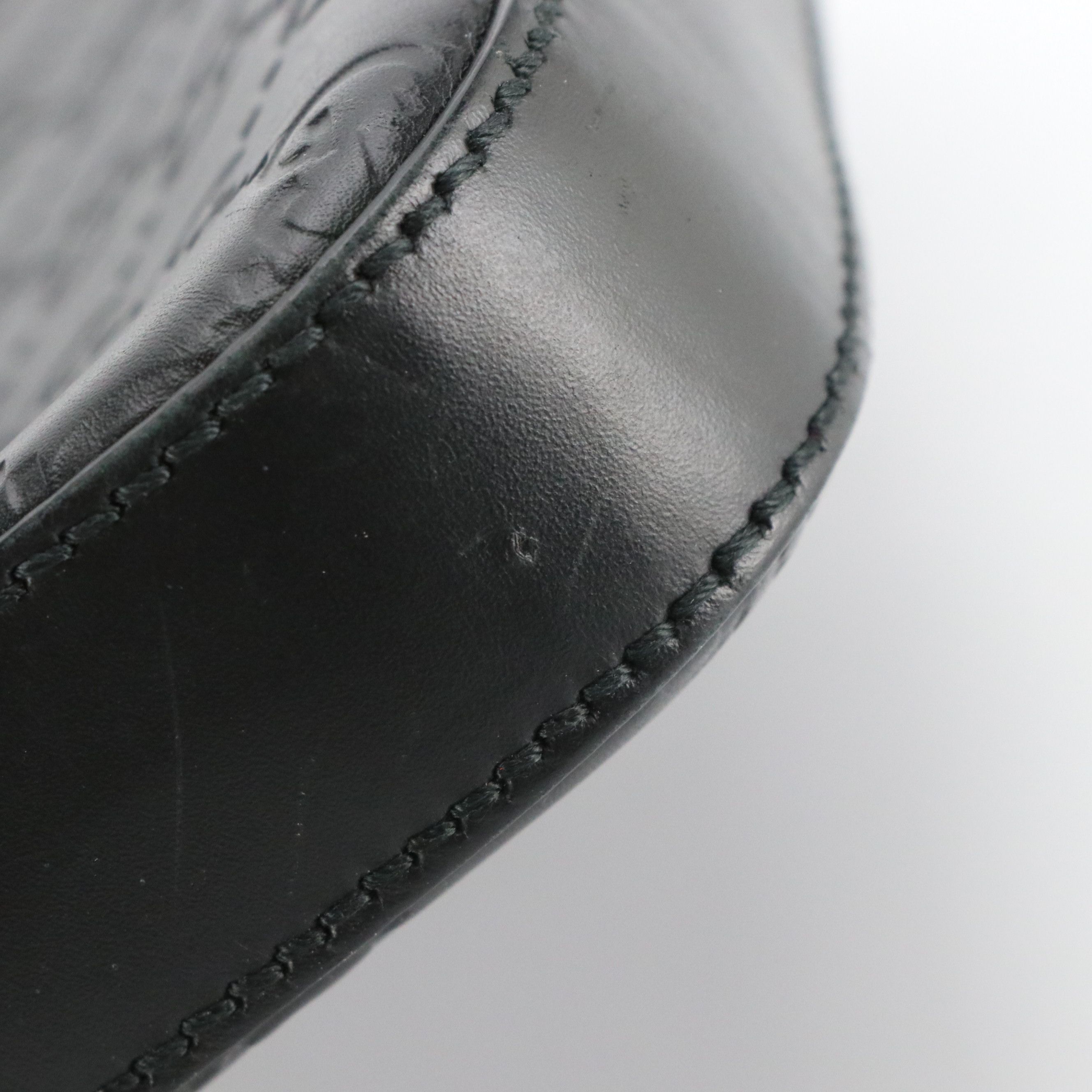 Gucci Black Guccissima and Smooth Leather Medium Front Zip Crossbody Bag