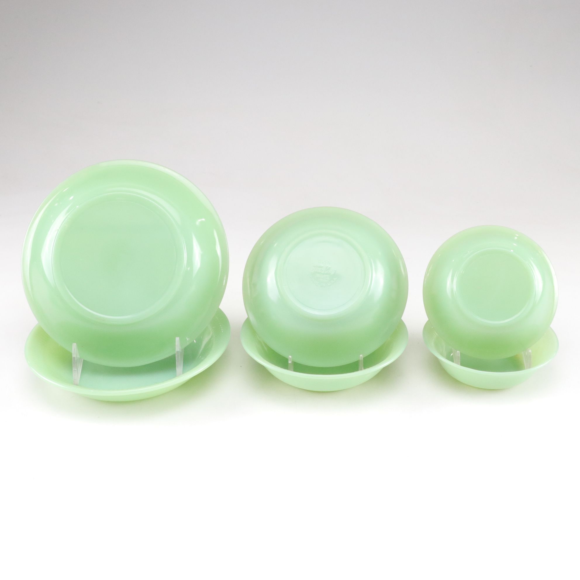 Anchor Hocking Fire-King "Jane Ray" Jadeite Dinnerware Collection