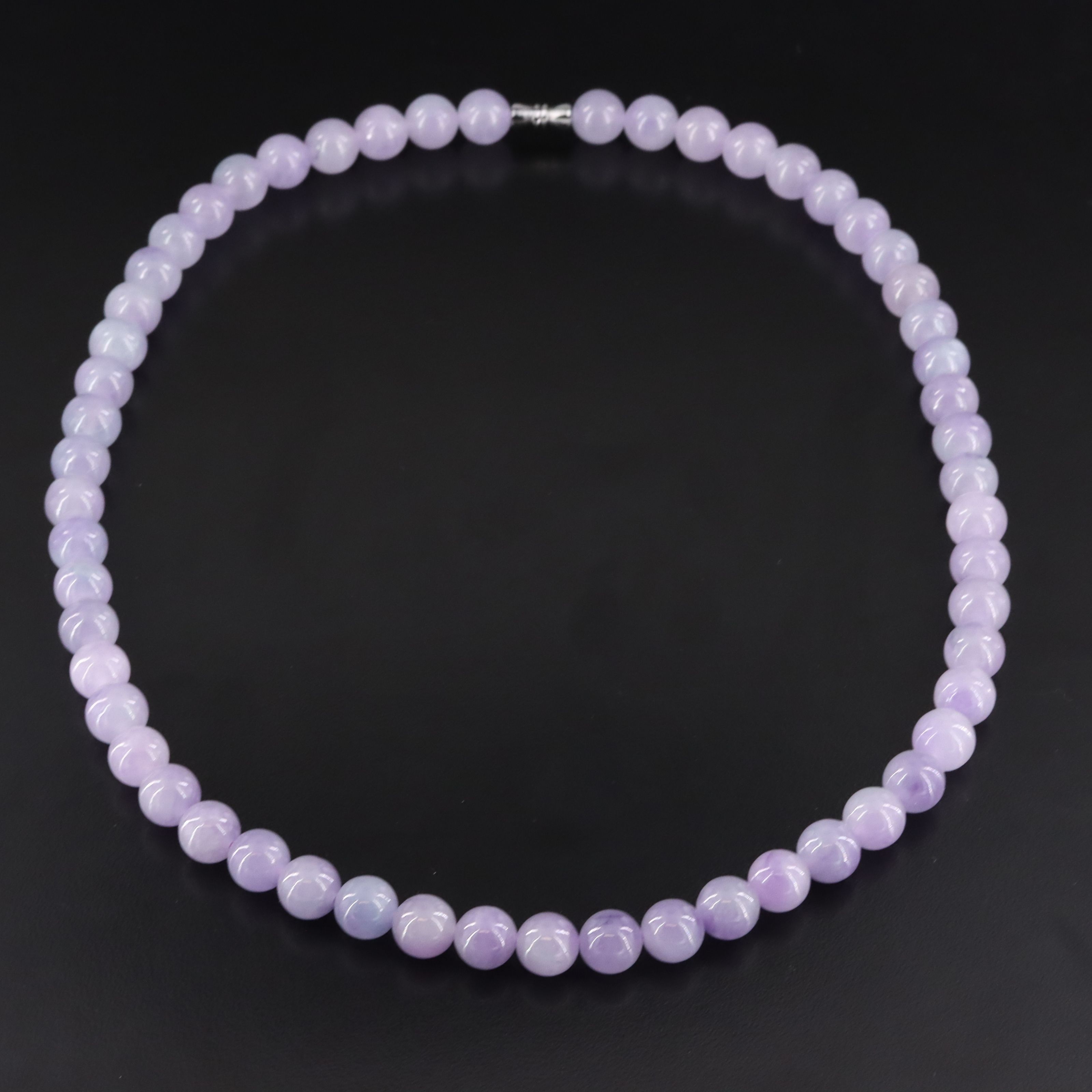 Jadeite Necklace with Barrel Clasp