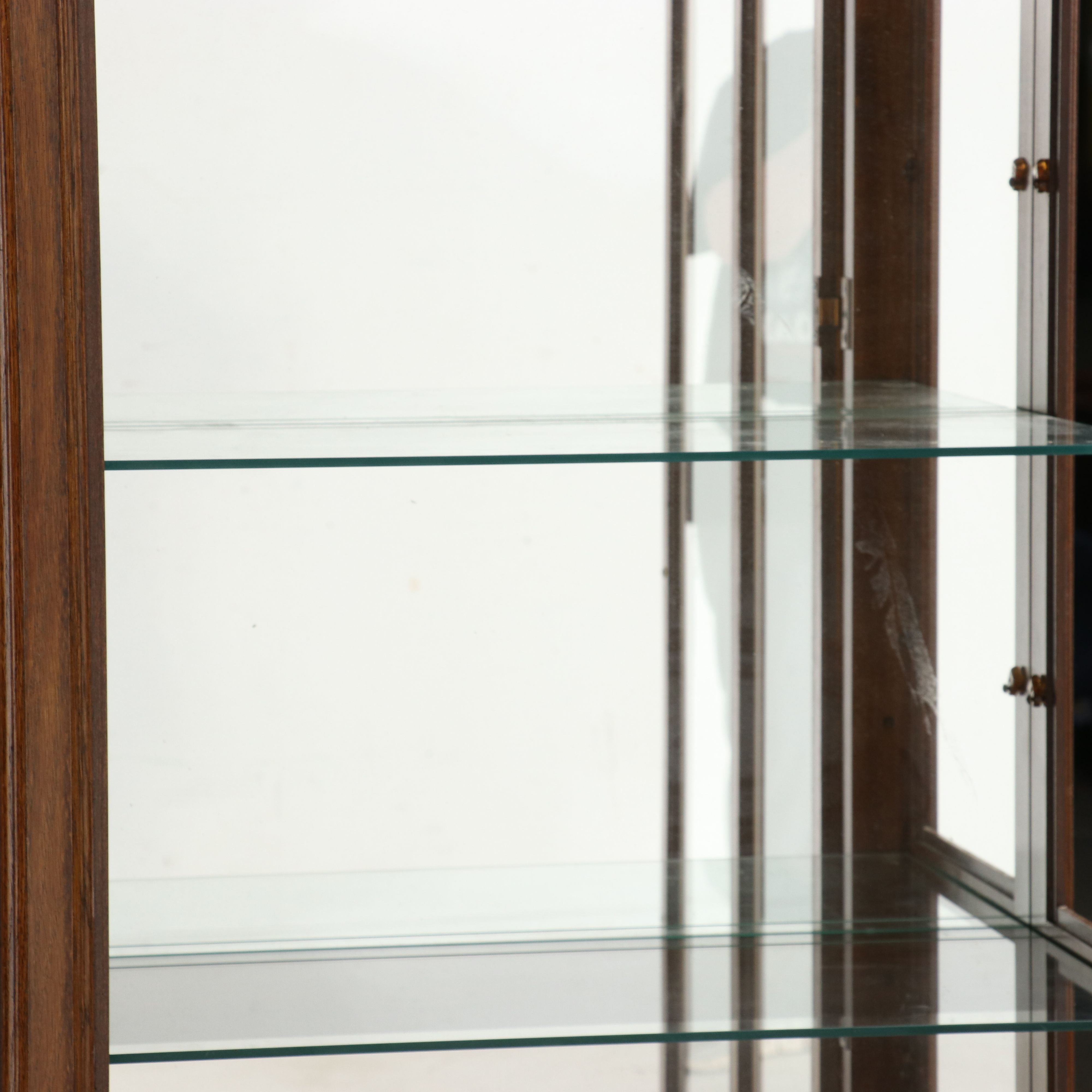 Pulaski Furniture Curio Cabinet