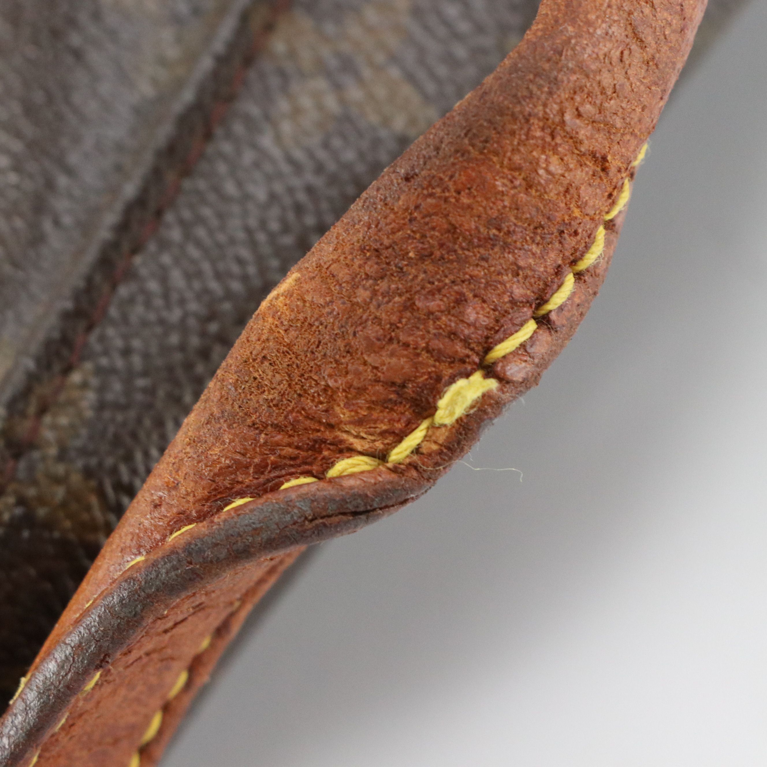 Louis Vuitton Looping GM Shoulder Bag in Monogram Canvas and Leather