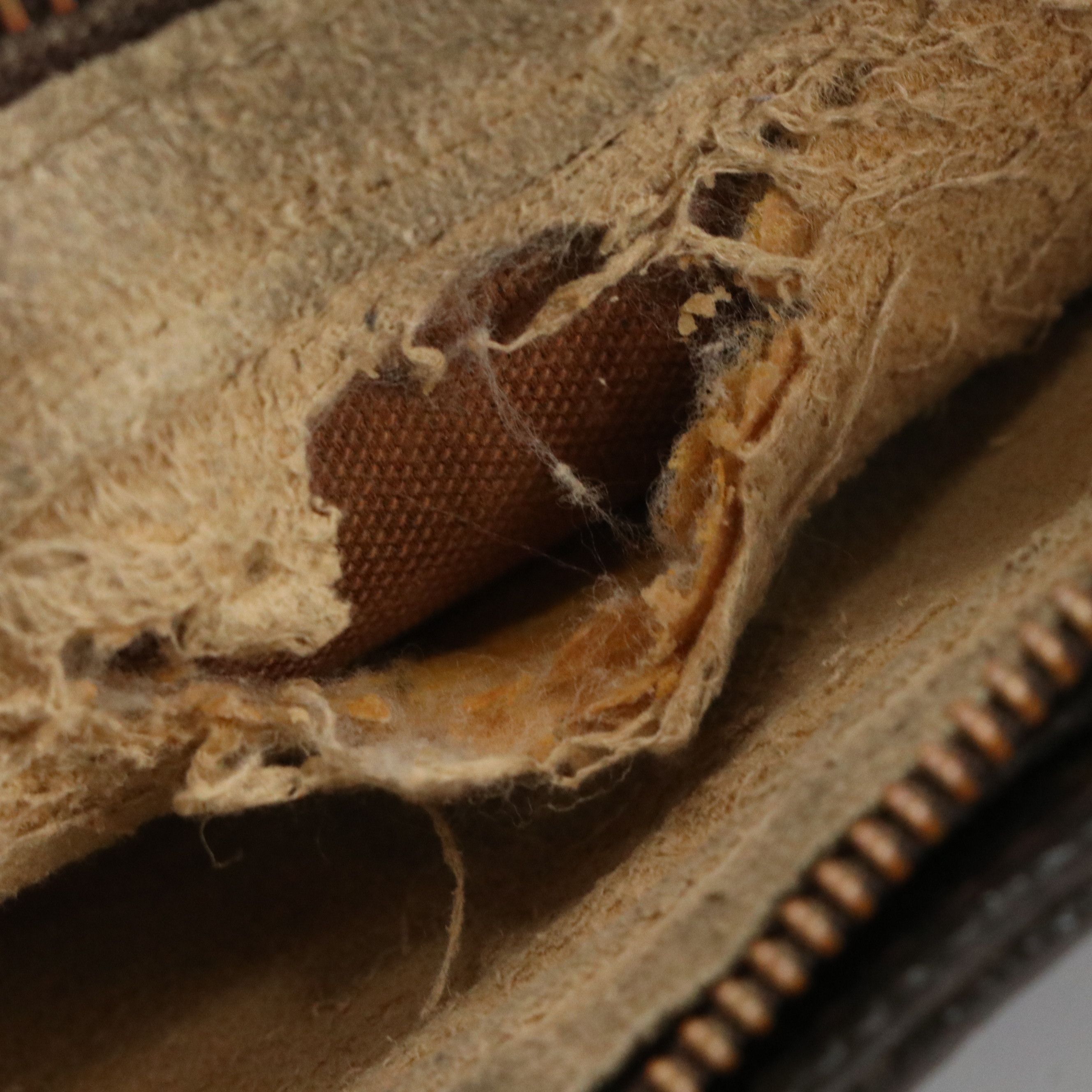 Louis Vuitton Looping GM Shoulder Bag in Monogram Canvas and Leather