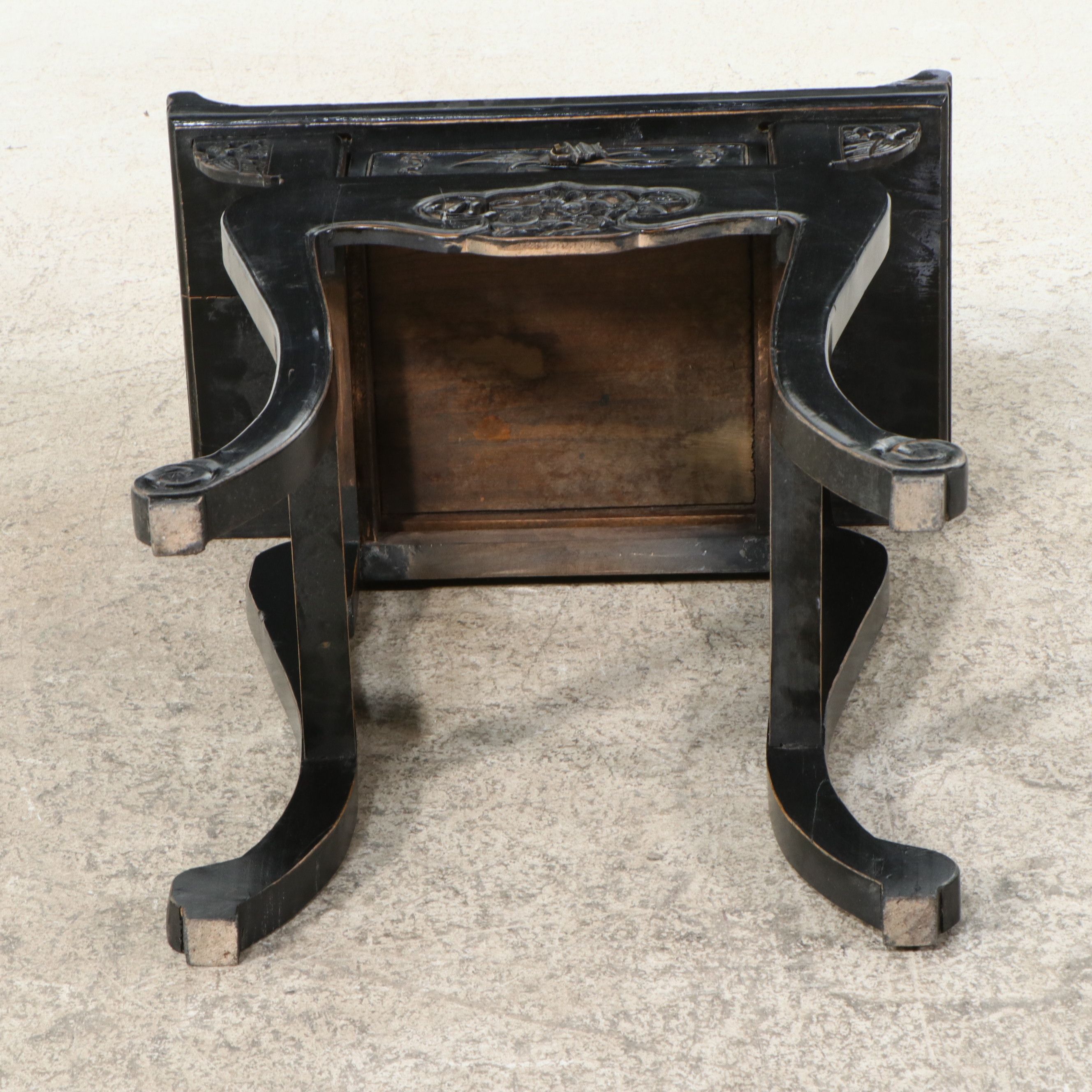 Chinese Black Lacquered Altar Table with Pierced Dragon Carvings