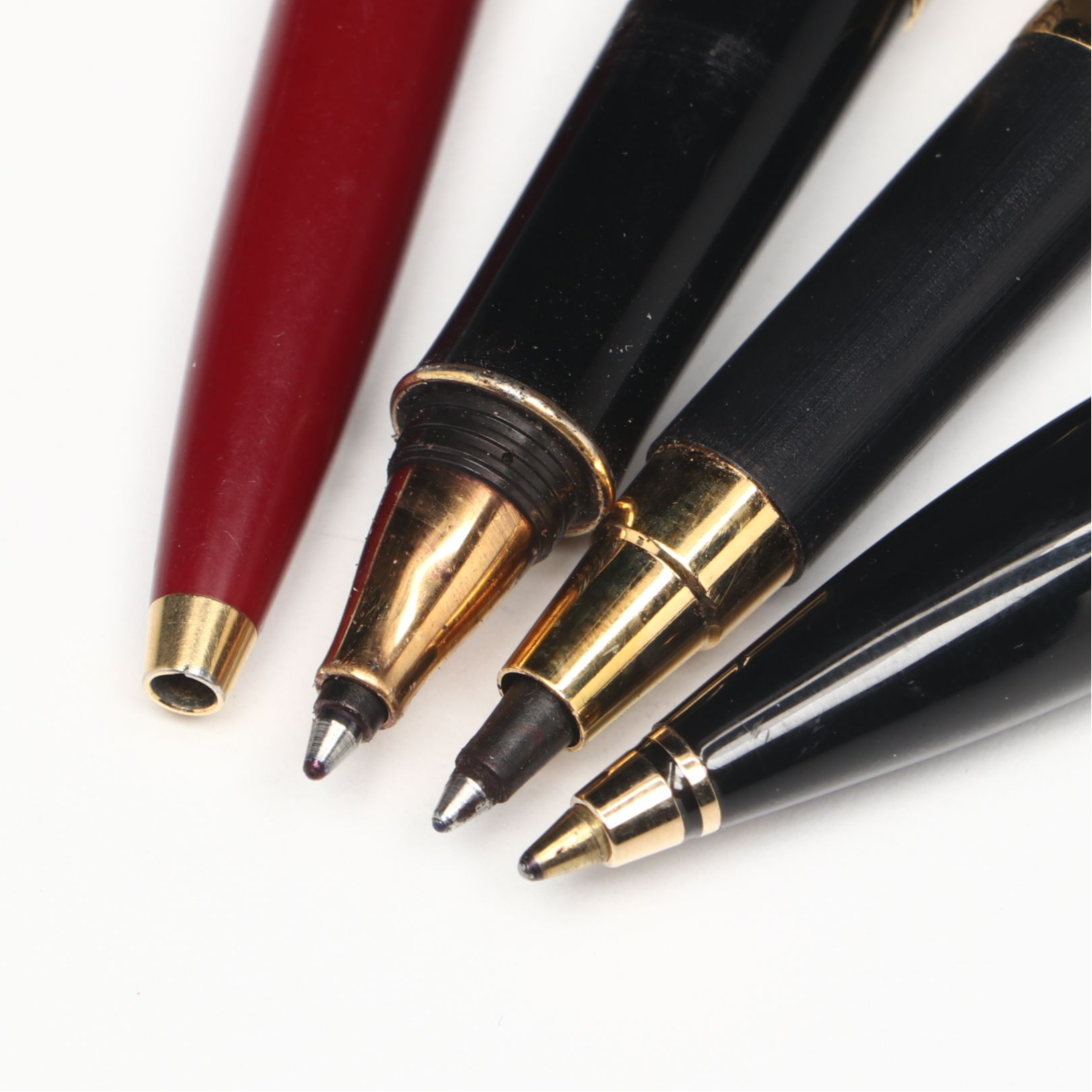 Parker "Sonnet" with Other Rollerball and Ballpoint Pens