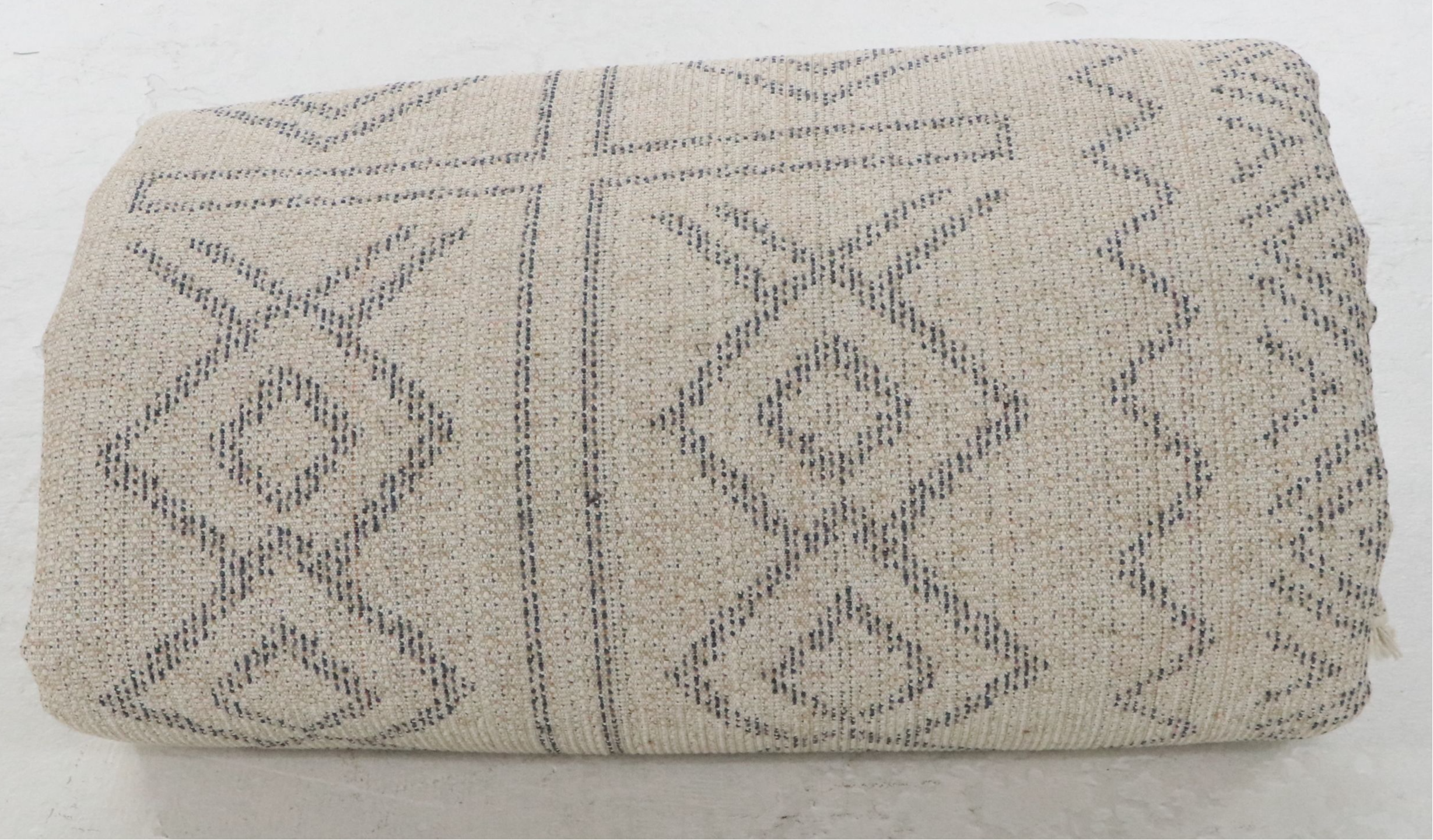 7'8 x 9'6 Machine Made Nuloom "Sahara" Contemporary Area Rug