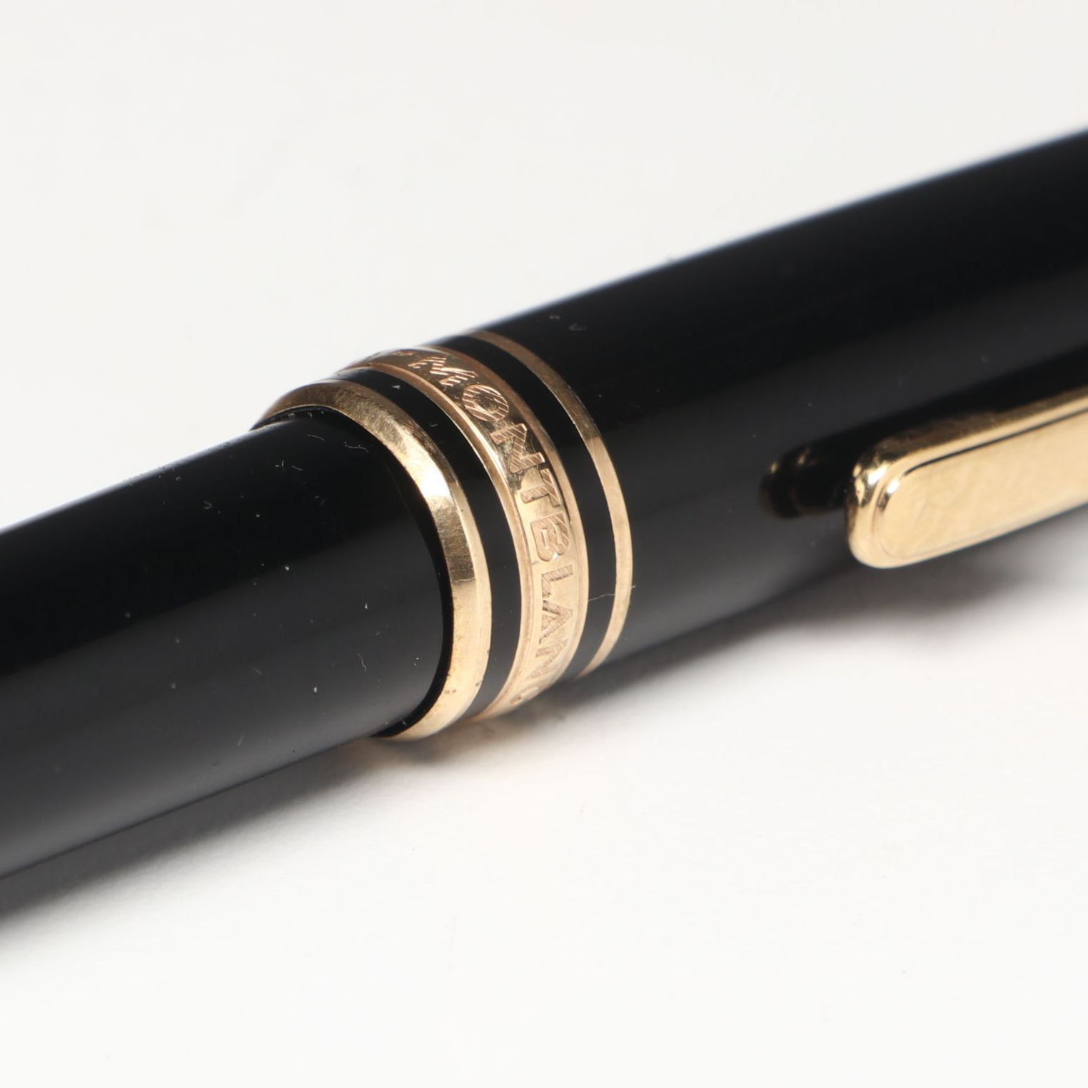 Montblanc "Meisterstück" Resin Fountain Pen
