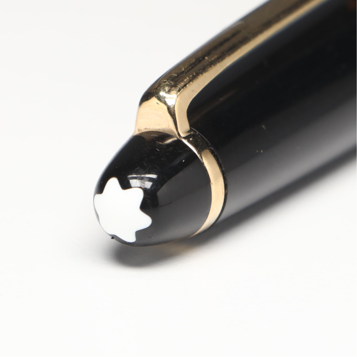 Montblanc "Meisterstück" Resin Fountain Pen