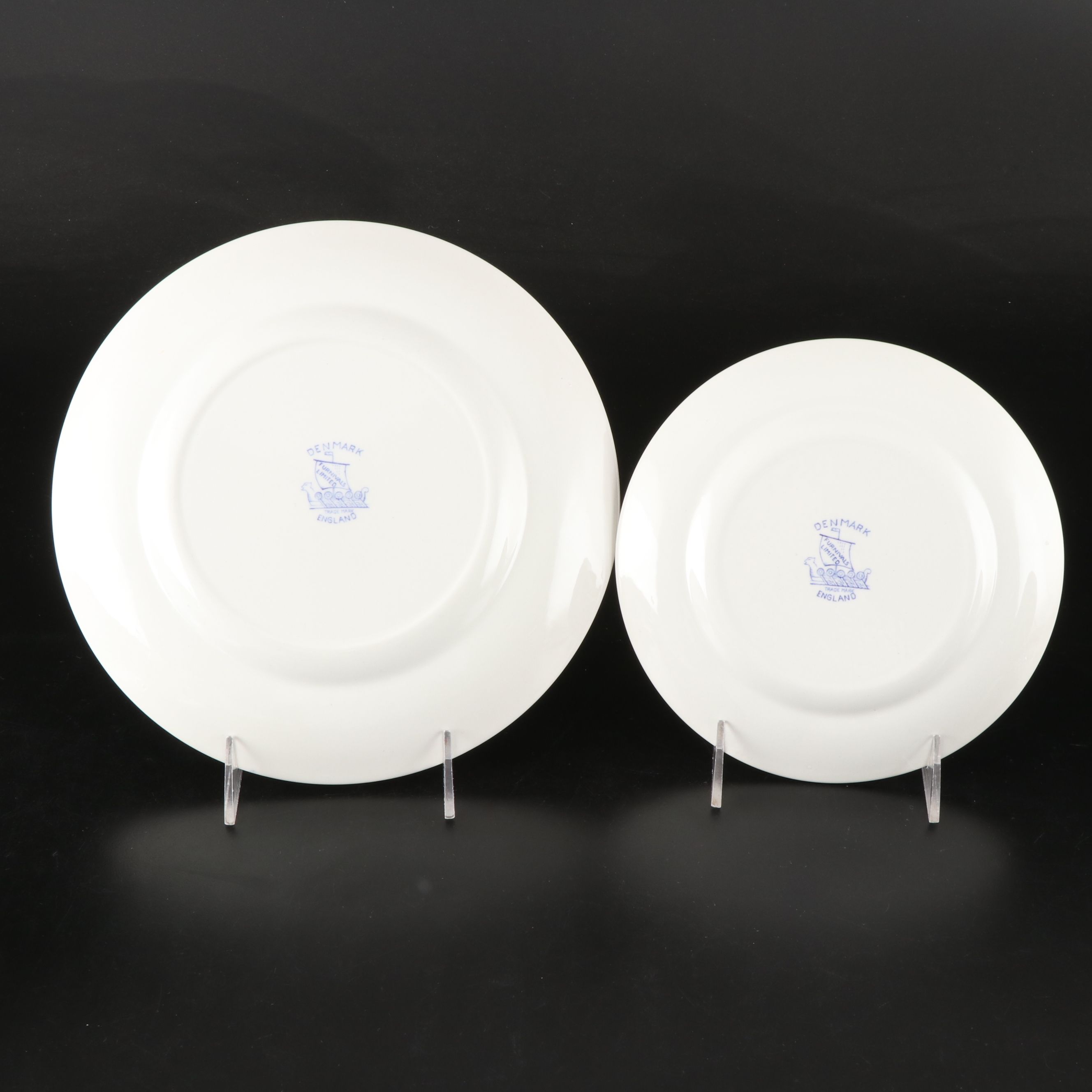 Royal Copenhagen "Blue Fluted Full Lace" Dinnerware with More Ceramic Serveware