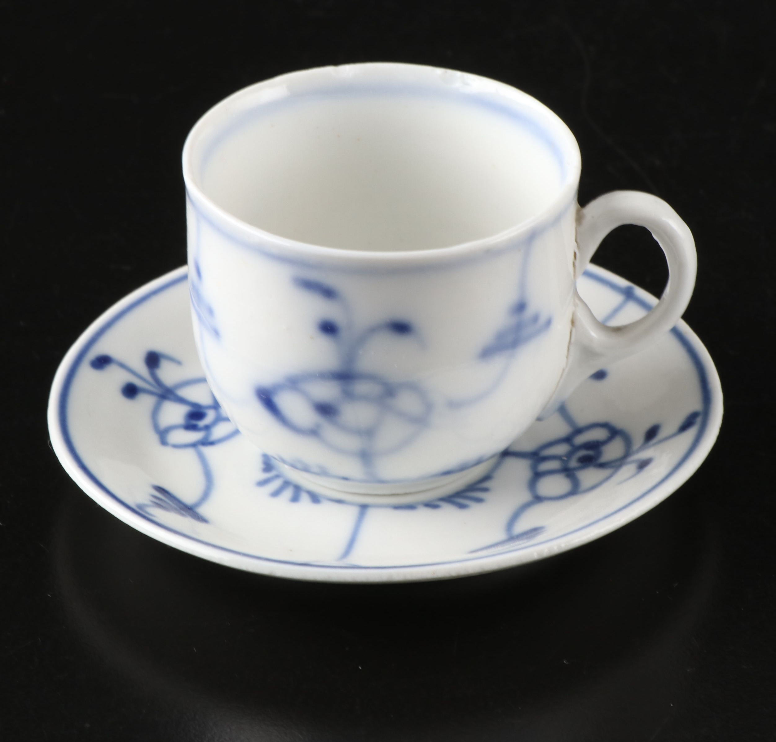 Royal Copenhagen "Blue Fluted Full Lace" Dinnerware with More Ceramic Serveware