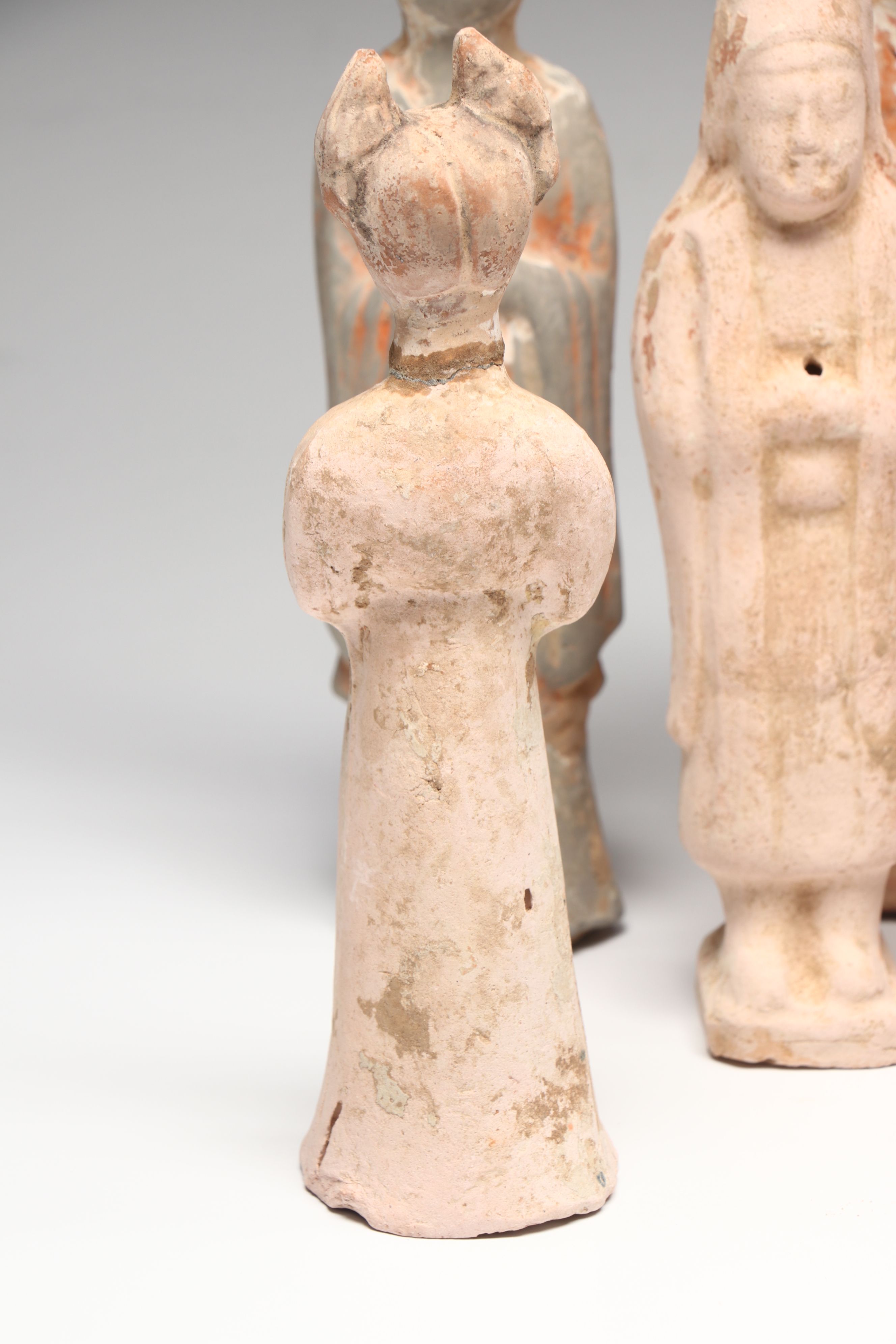 Ancient Chinese Style Ceramic Tomb Figures