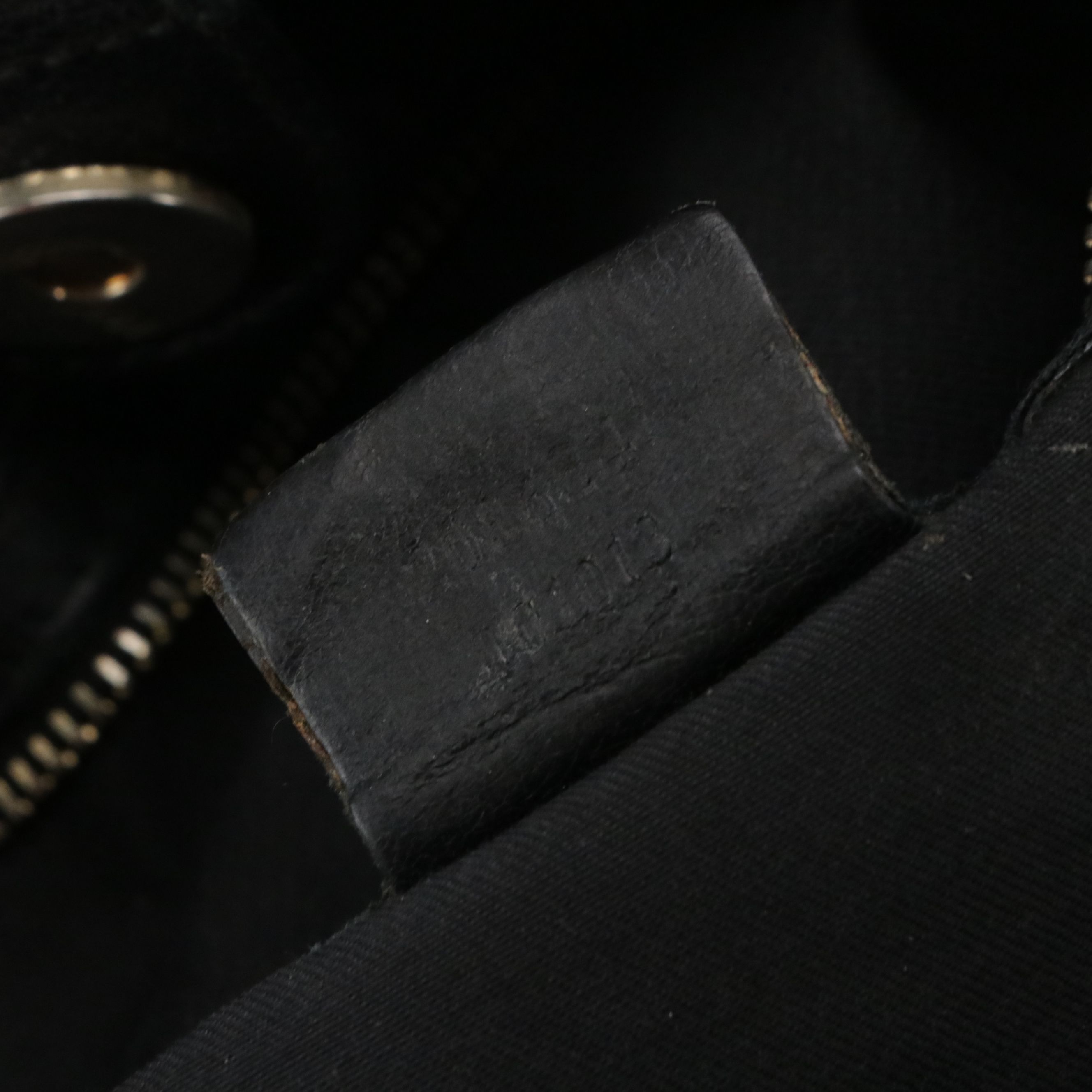 Gucci Studded Pelham Hobo Bag in Black Grained Calfskin Leather