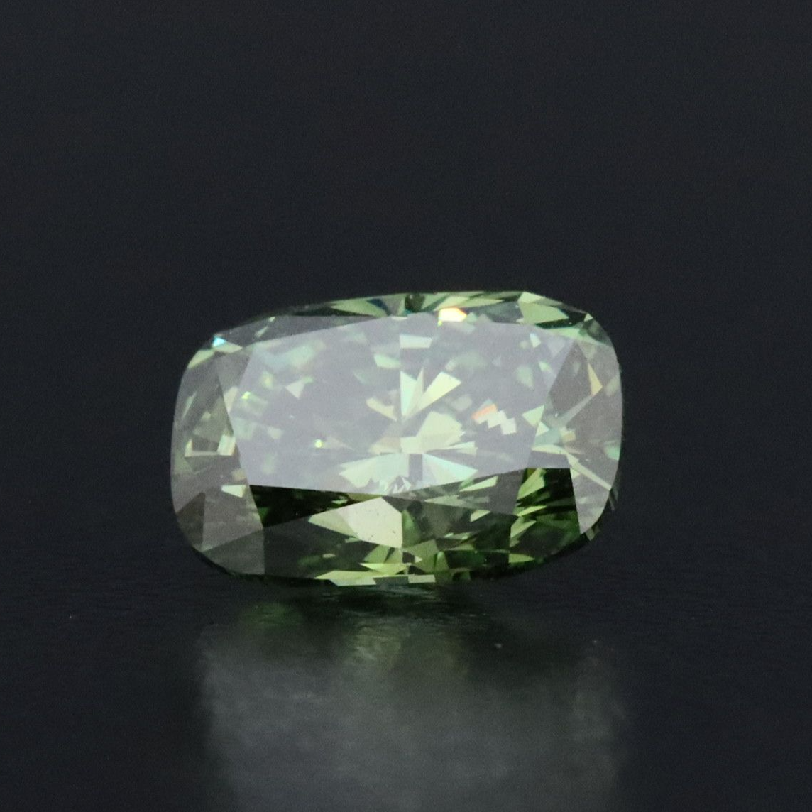 Loose 1.67 CT Lab Grown Fancy Vivid Green Diamond with IGI Report