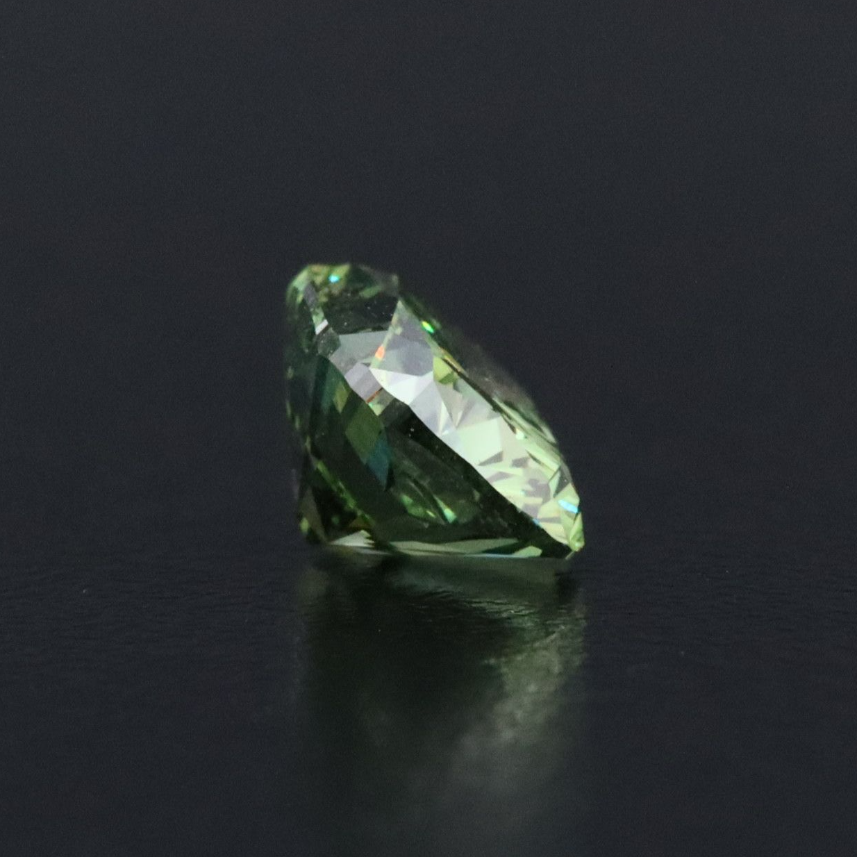 Loose 1.67 CT Lab Grown Fancy Vivid Green Diamond with IGI Report