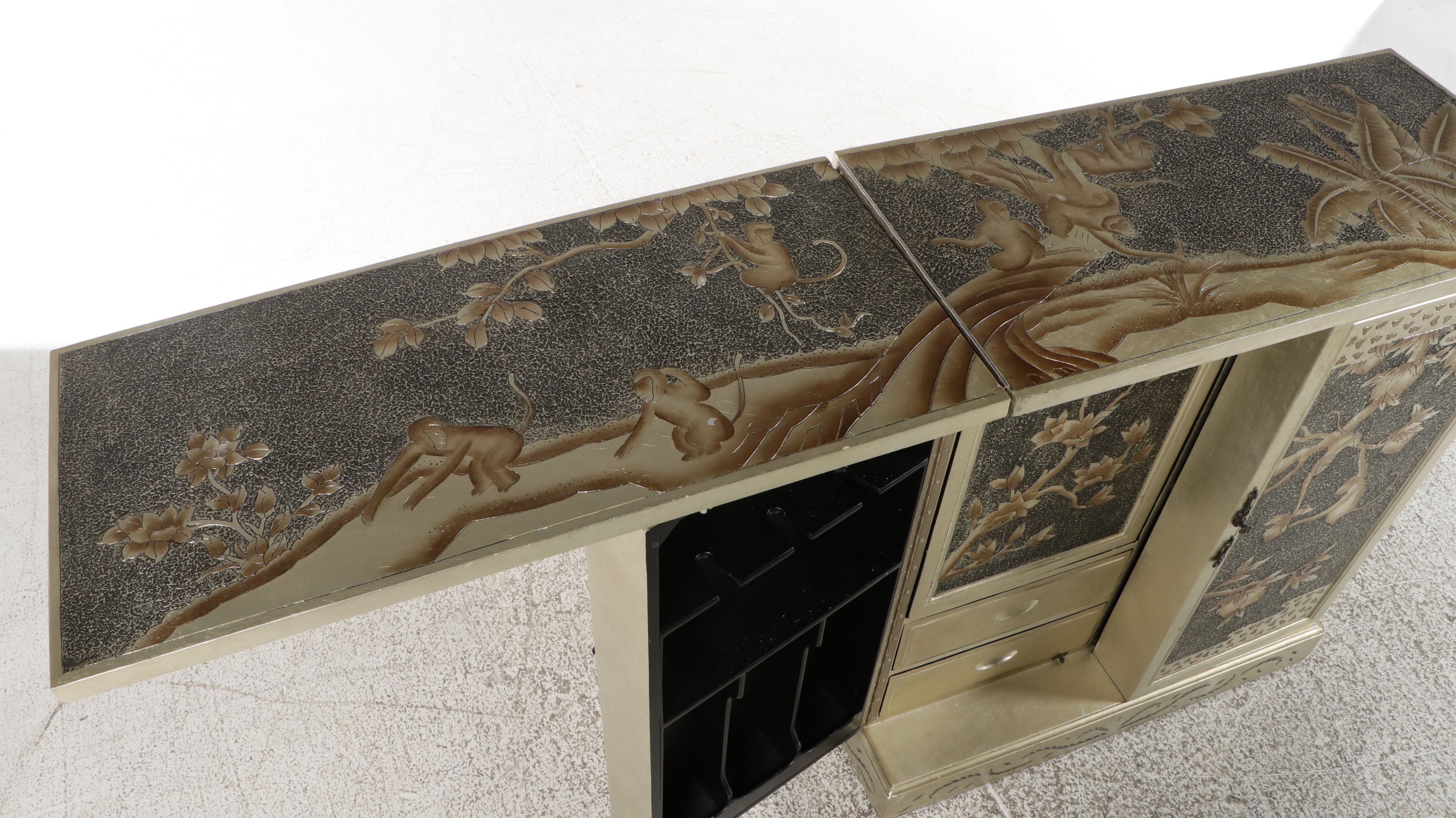 Hollywood Regency Style Lacquered Wood Chinoiserie Decorated Dry Bar Cabinet