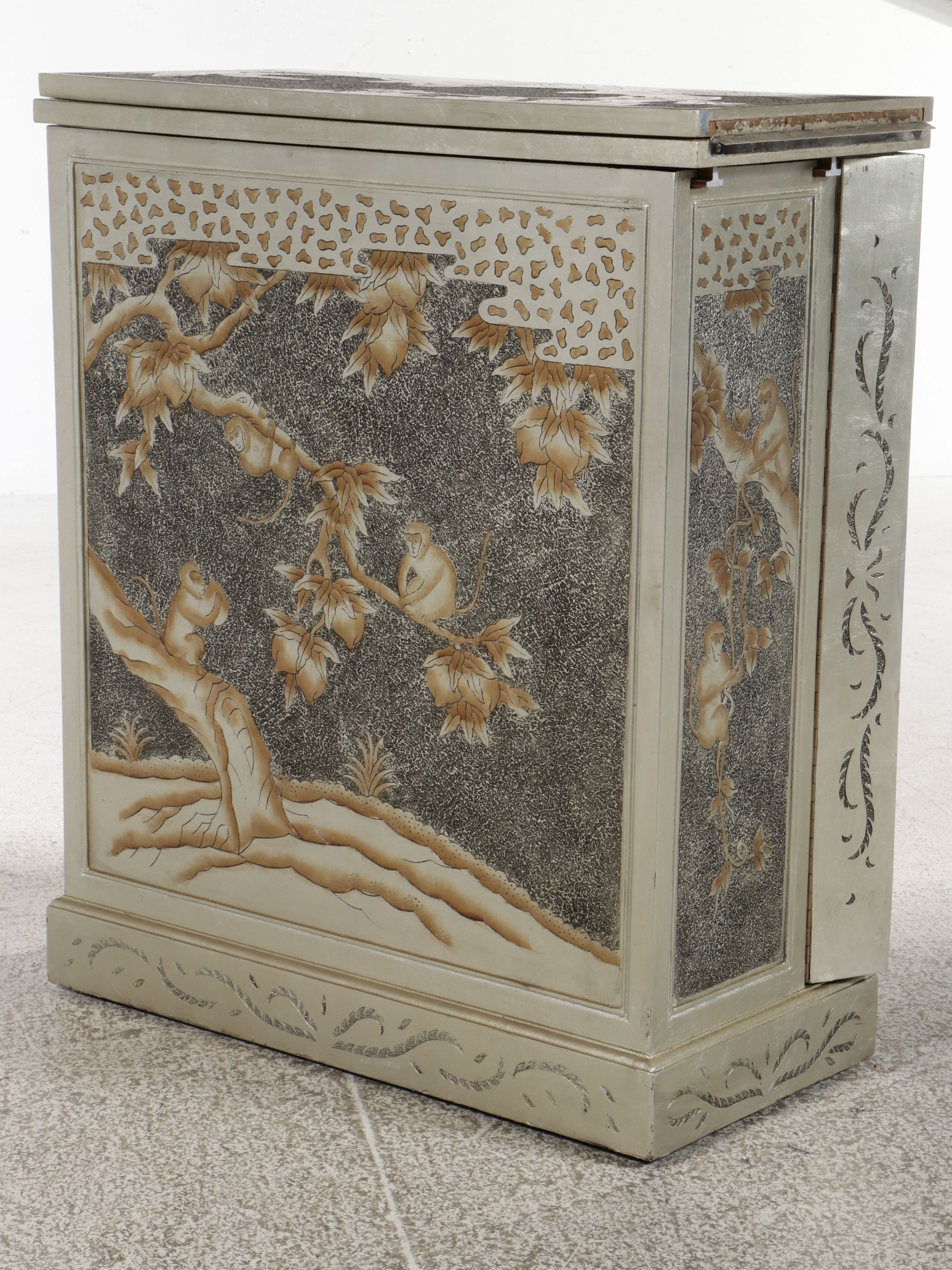 Hollywood Regency Style Lacquered Wood Chinoiserie Decorated Dry Bar Cabinet