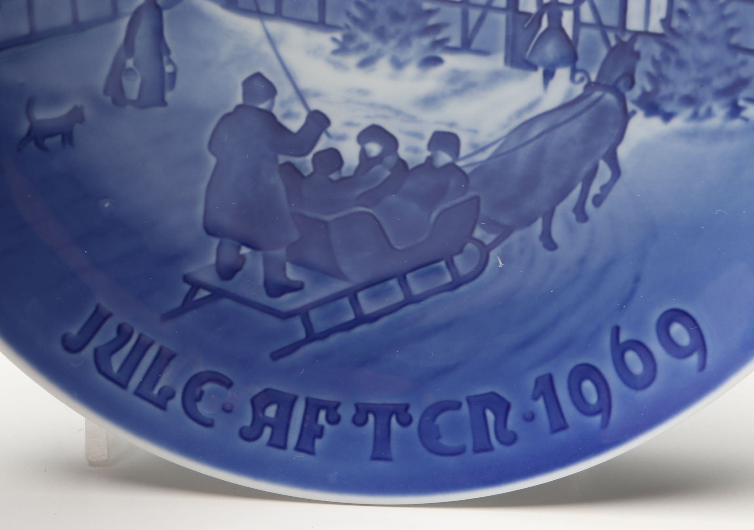 Bing & Grøndahl Porcelain Collector Plates Featuring "Julegrønden"