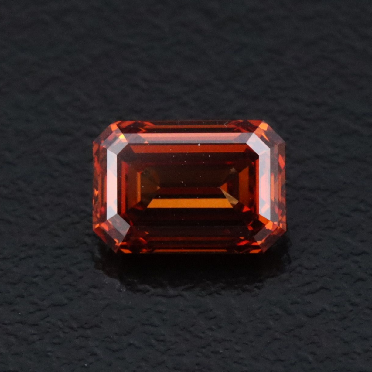 Loose 1.03 CT Lab Grown Fancy Vivid Orange Diamond with IGI Report