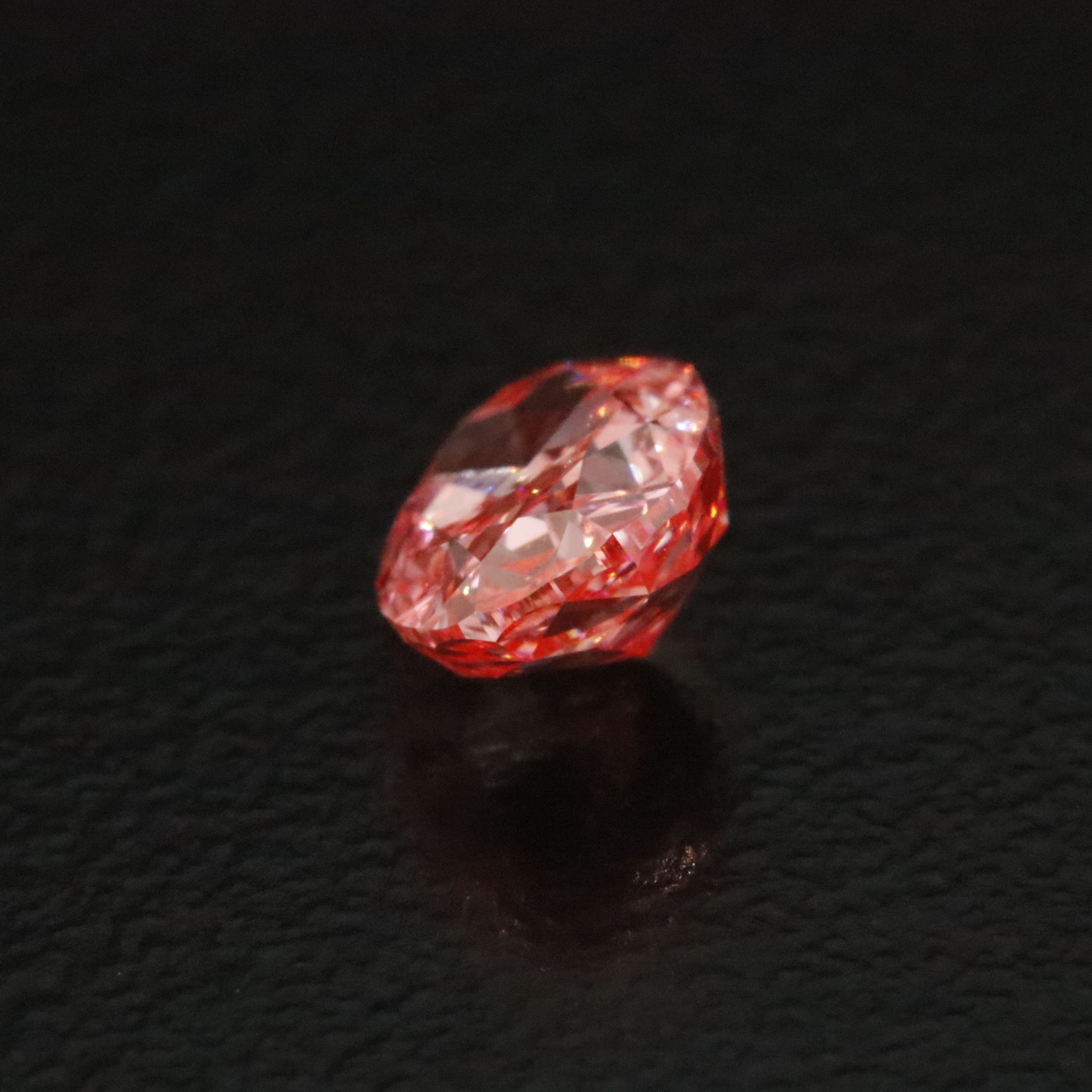 Loose 1.07 CT Lab Grown Fancy Vivid Pink Diamond with IGI Report
