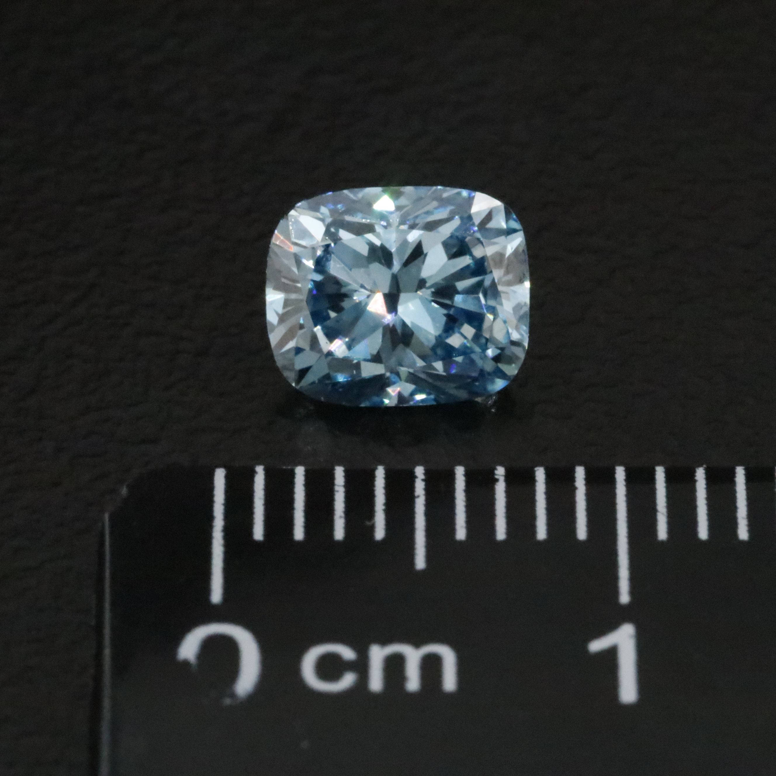 Loose 1.02 CT Lab Grown Fancy Vivid Blue Diamond with IGI Report