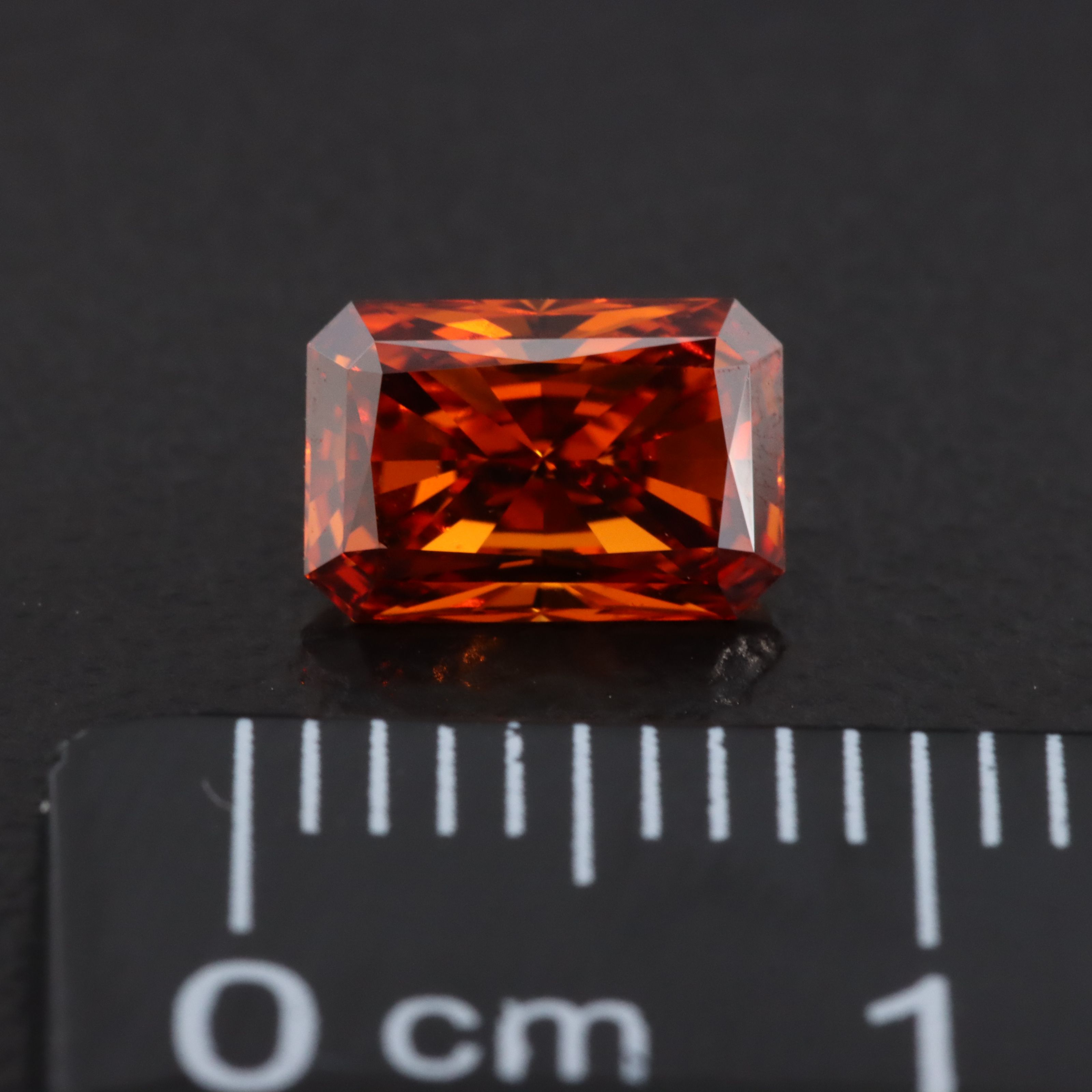 Loose 1.02 CT Lab Grown Fancy Vivid Orange Diamond with IGI Report