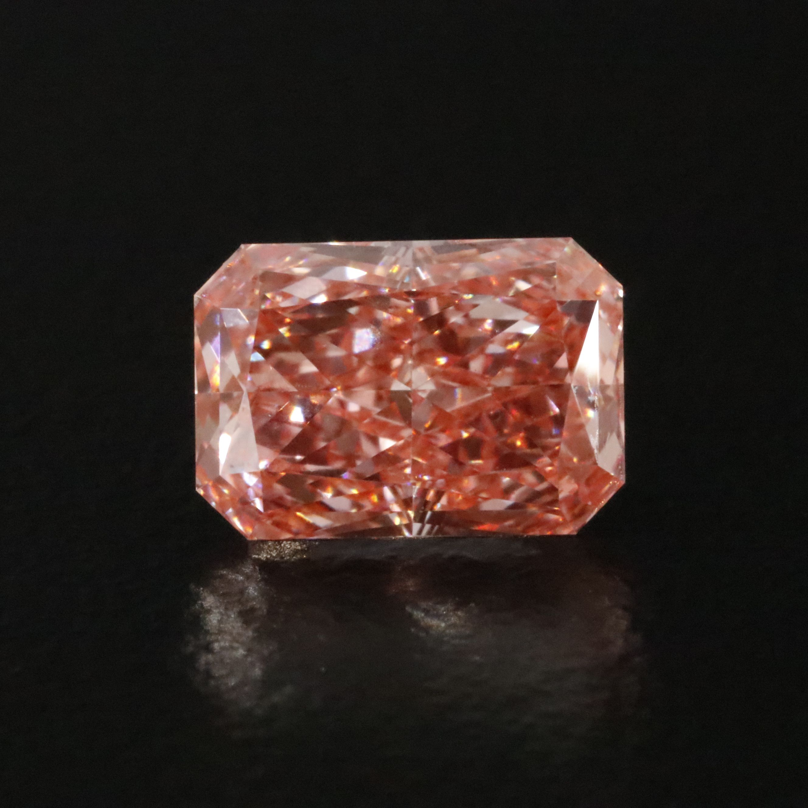 Loose 1.57 CT Lab Grown Fancy Vivid Pink Diamond with IGI Report
