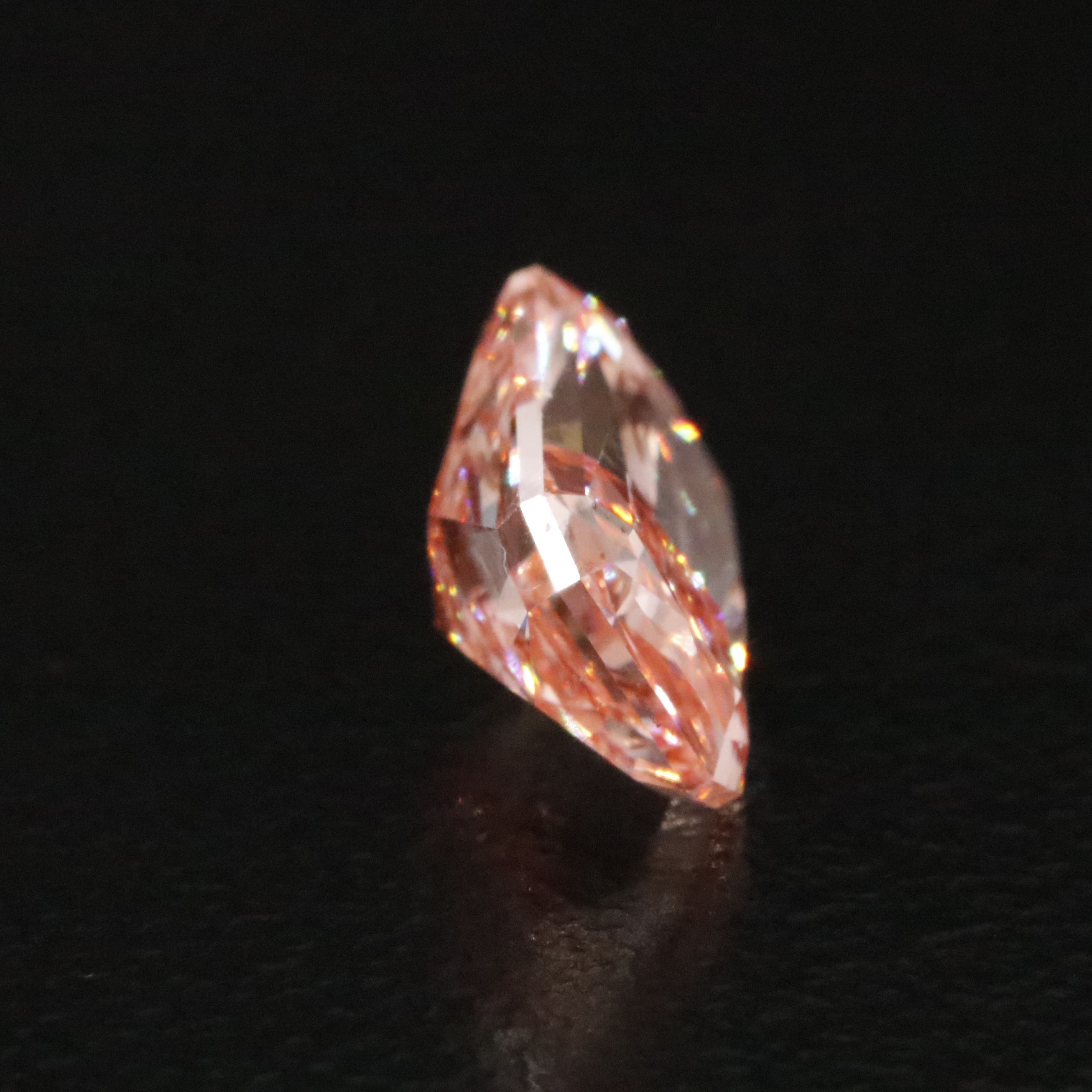 Loose 1.57 CT Lab Grown Fancy Vivid Pink Diamond with IGI Report
