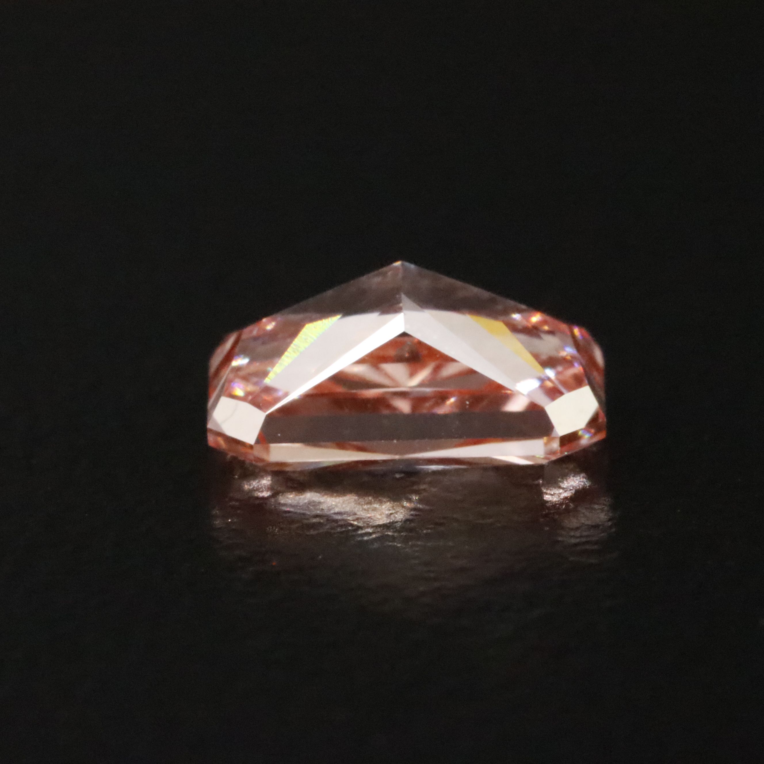 Loose 1.57 CT Lab Grown Fancy Vivid Pink Diamond with IGI Report