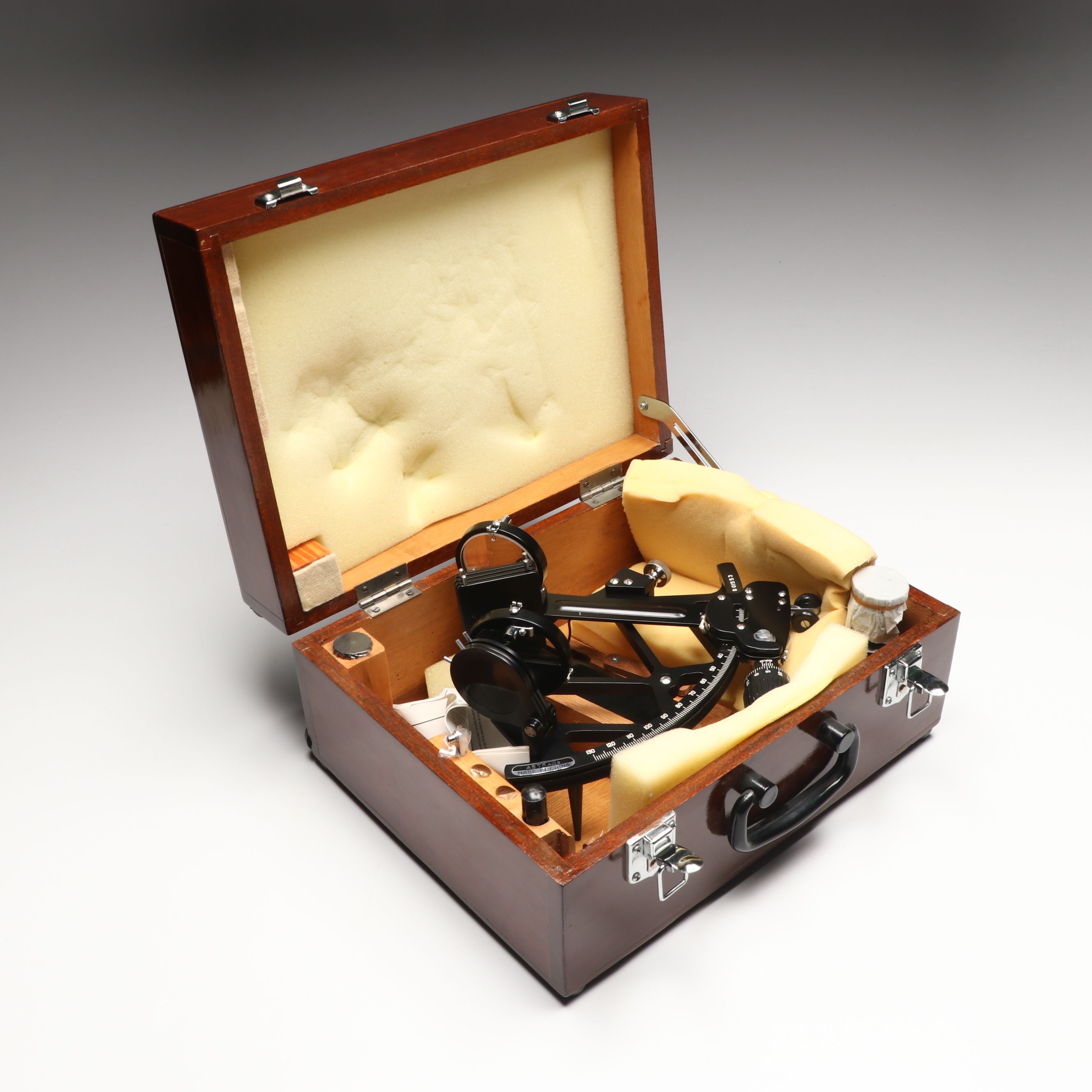 "Astra III" Commercial Marine Sextant with Travel Case