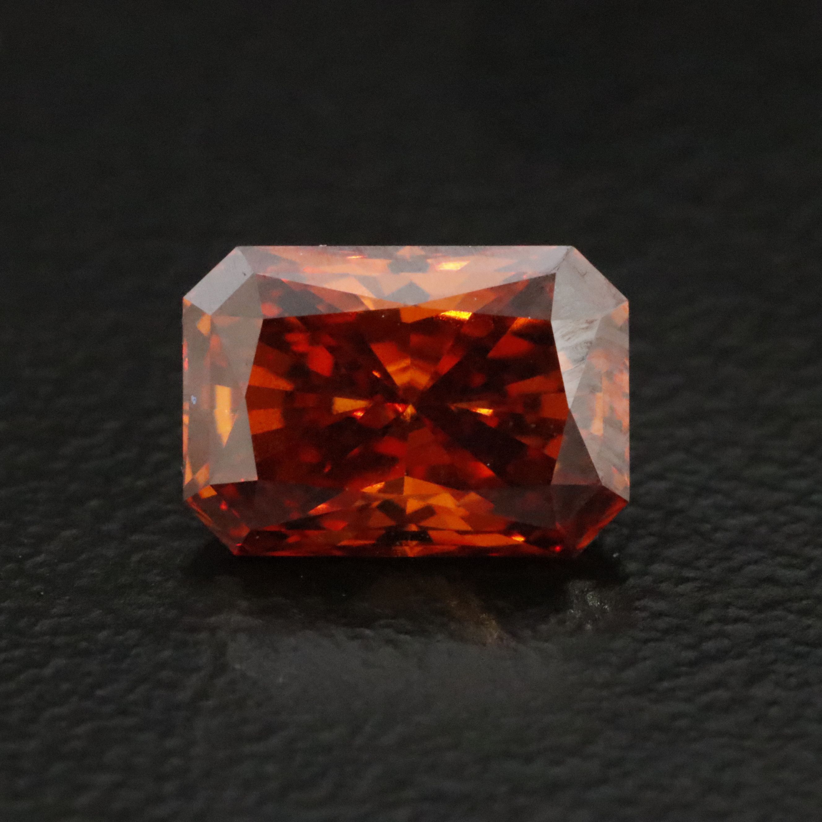 Loose 1.50 CT Lab Grown Fancy Vivid Orange Diamond with IGI Report
