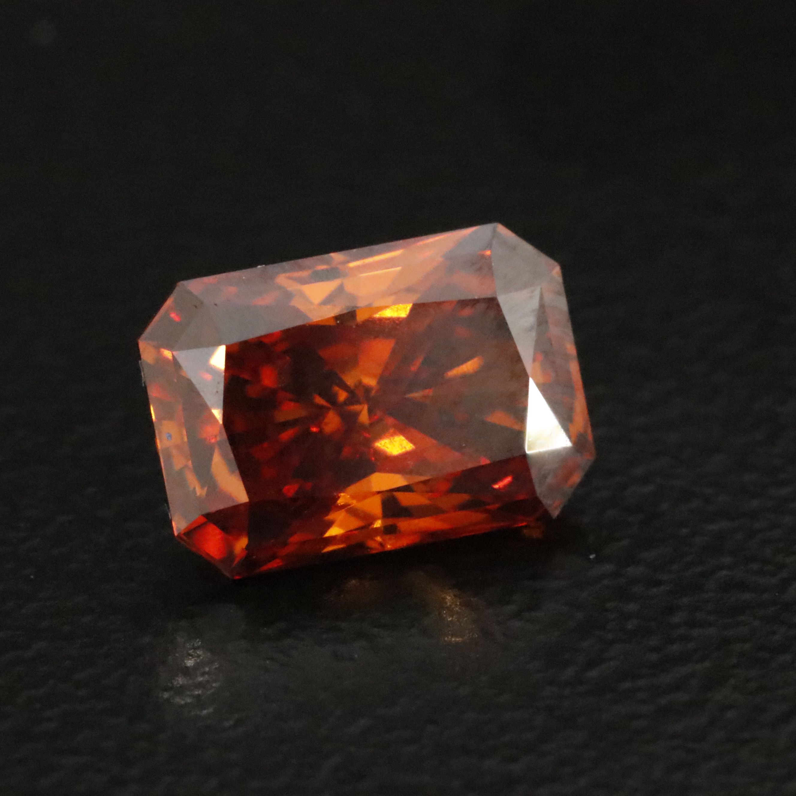 Loose 1.50 CT Lab Grown Fancy Vivid Orange Diamond with IGI Report