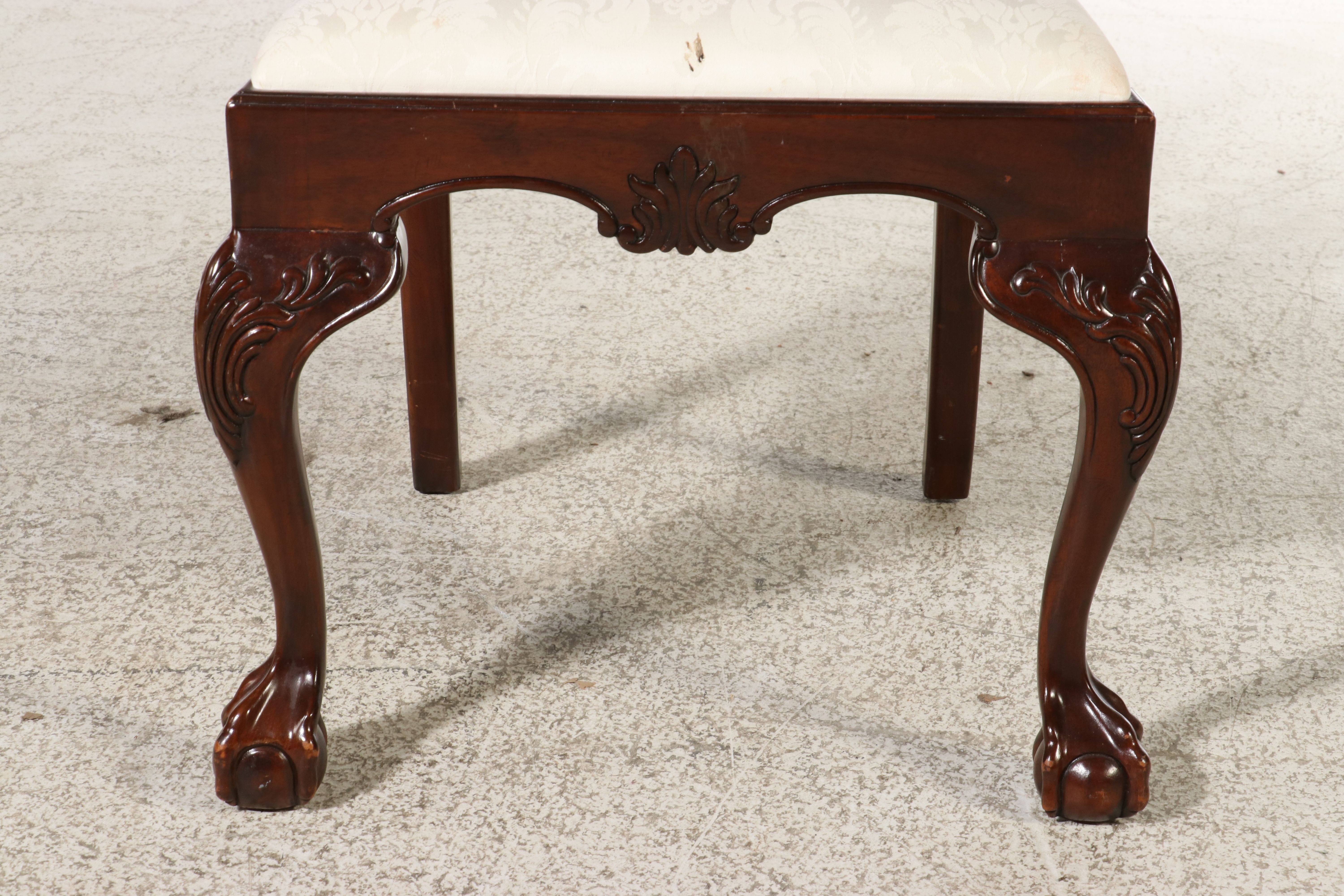 Drexel Heritage "Heirloom" Chippendale Style Dining Suite, Late 20th Century