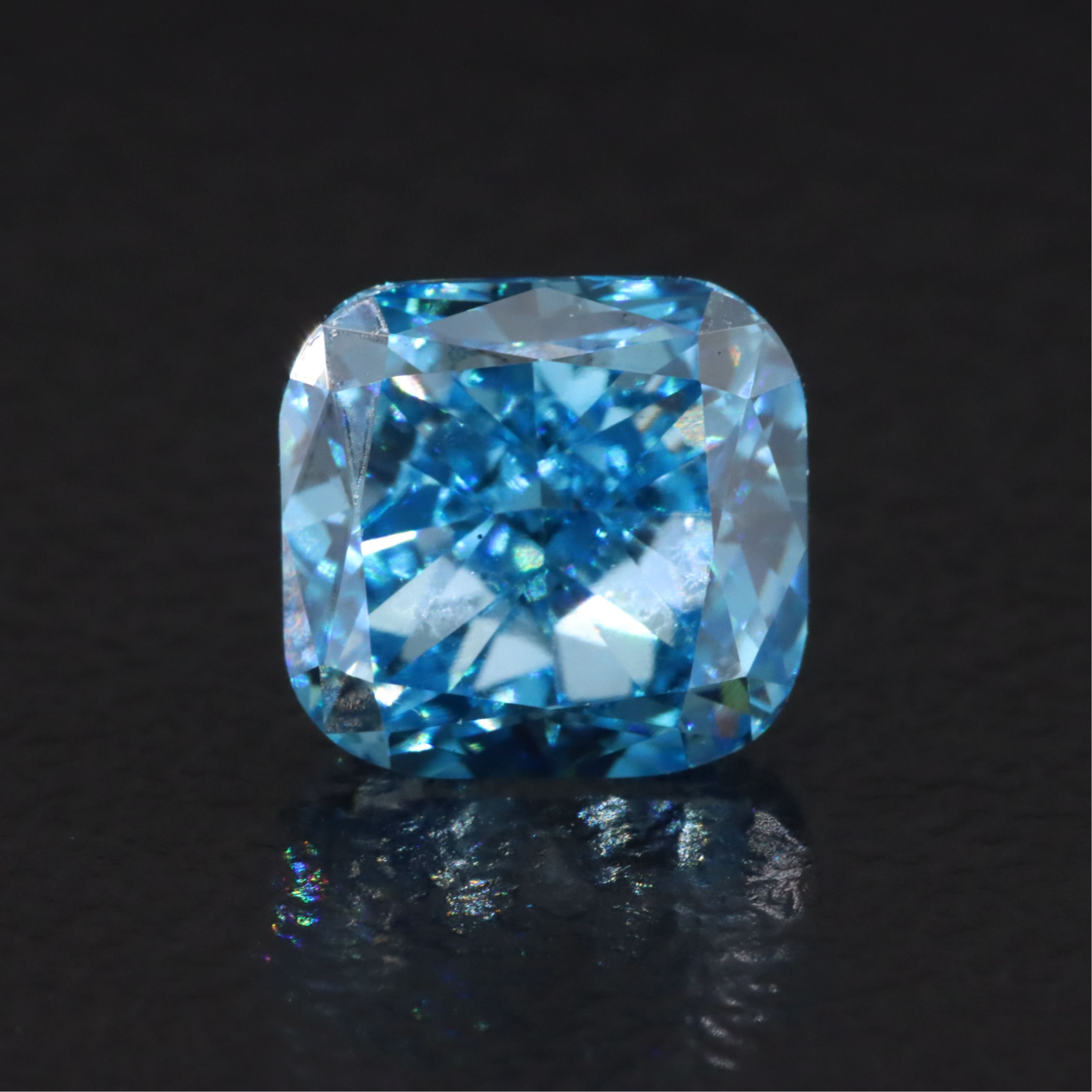 Loose 1.62 CT Lab Grown Fancy Vivid Blue Diamond with IGI Report