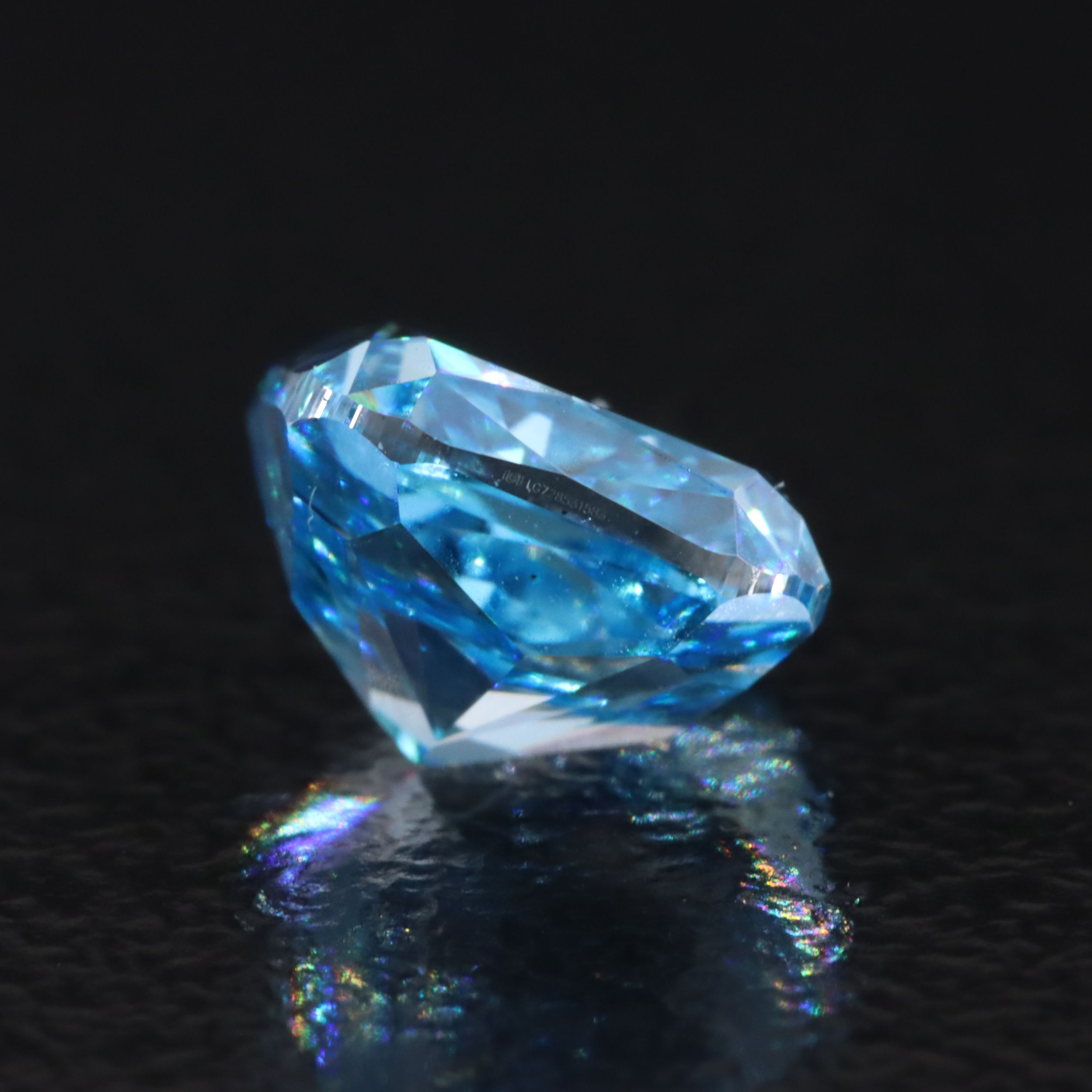 Loose 1.62 CT Lab Grown Fancy Vivid Blue Diamond with IGI Report