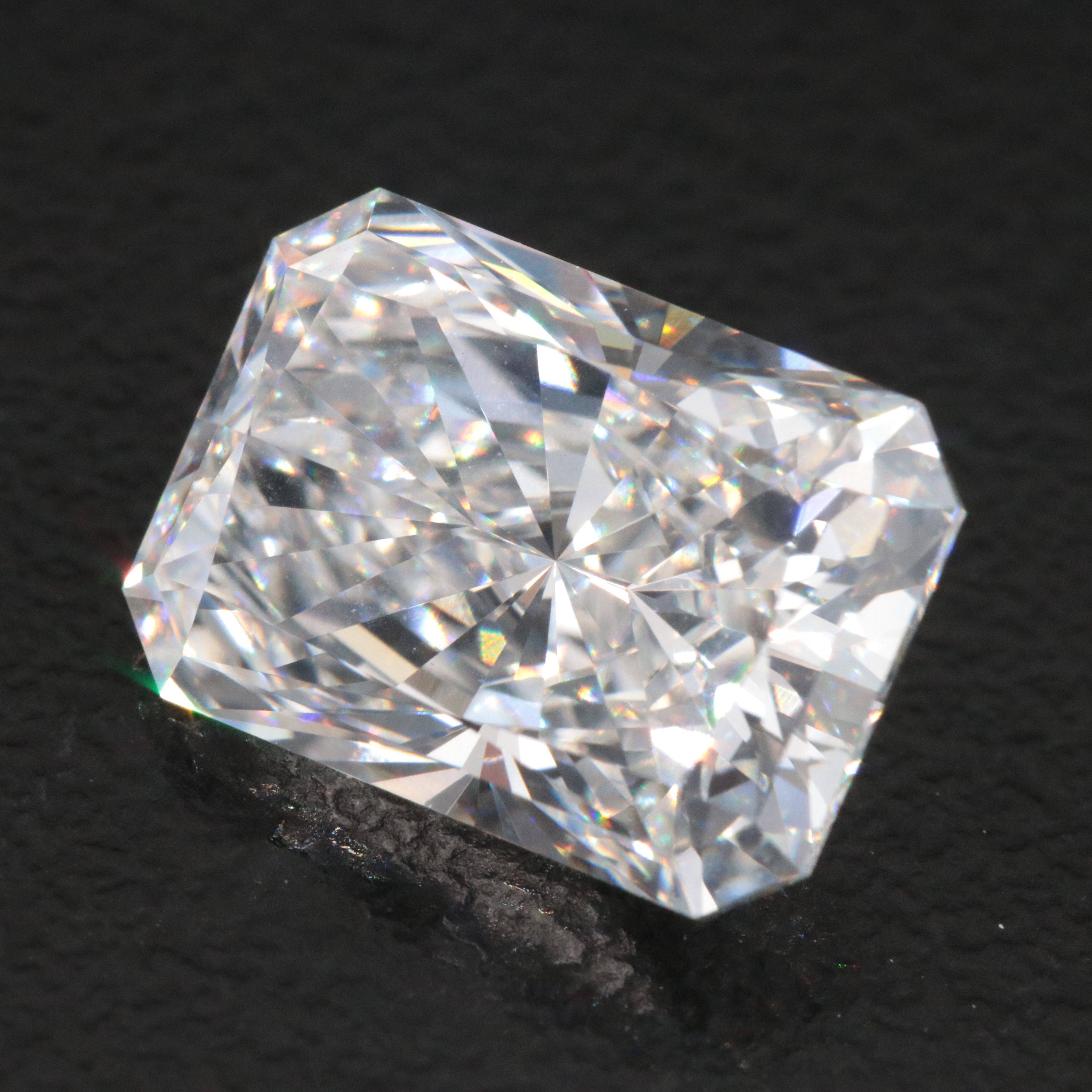 Loose 3.88 CT Lab Grown Diamond with IGI Report
