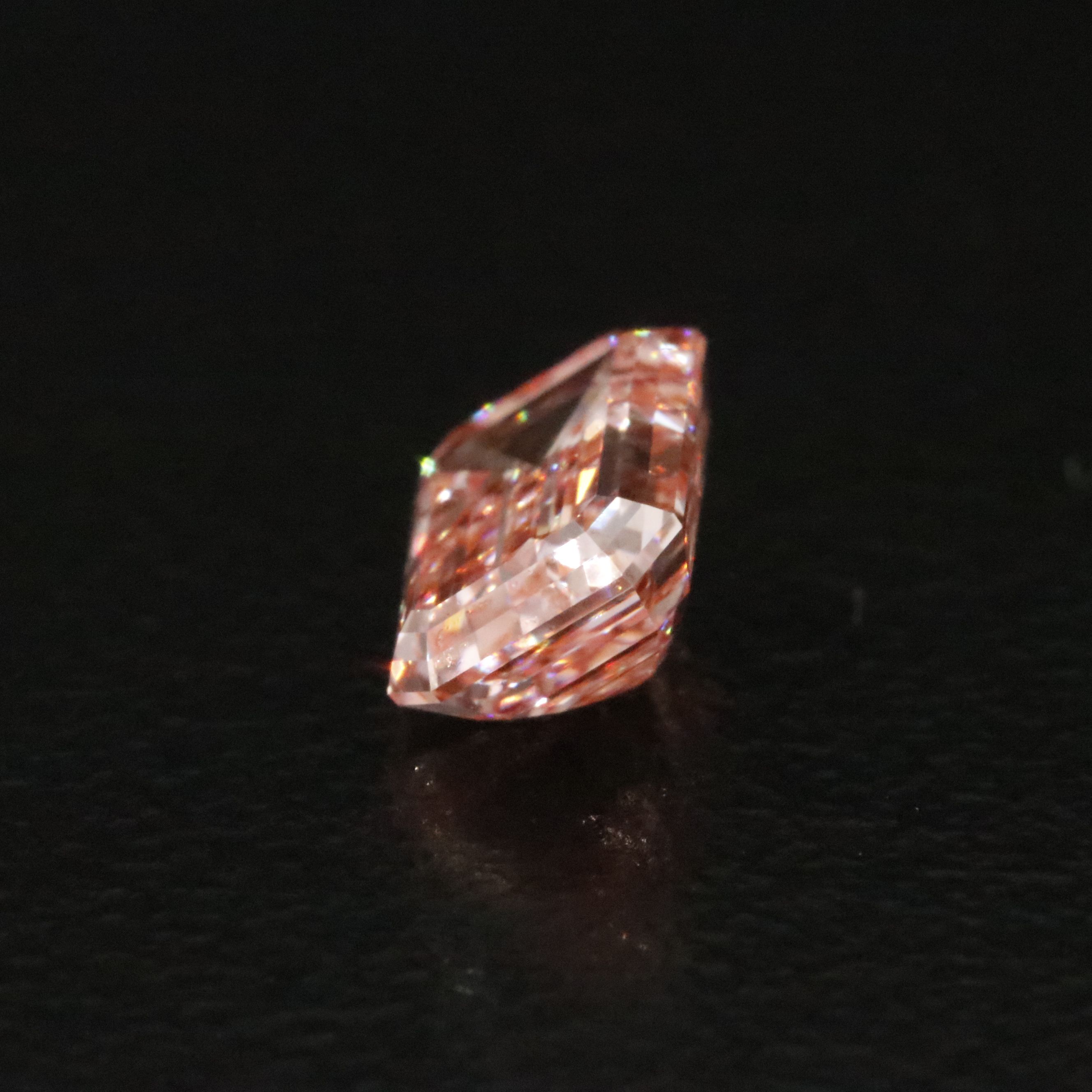 Loose 1.01 CT Lab Grown Fancy Vivid Pink Diamond with IGI Report