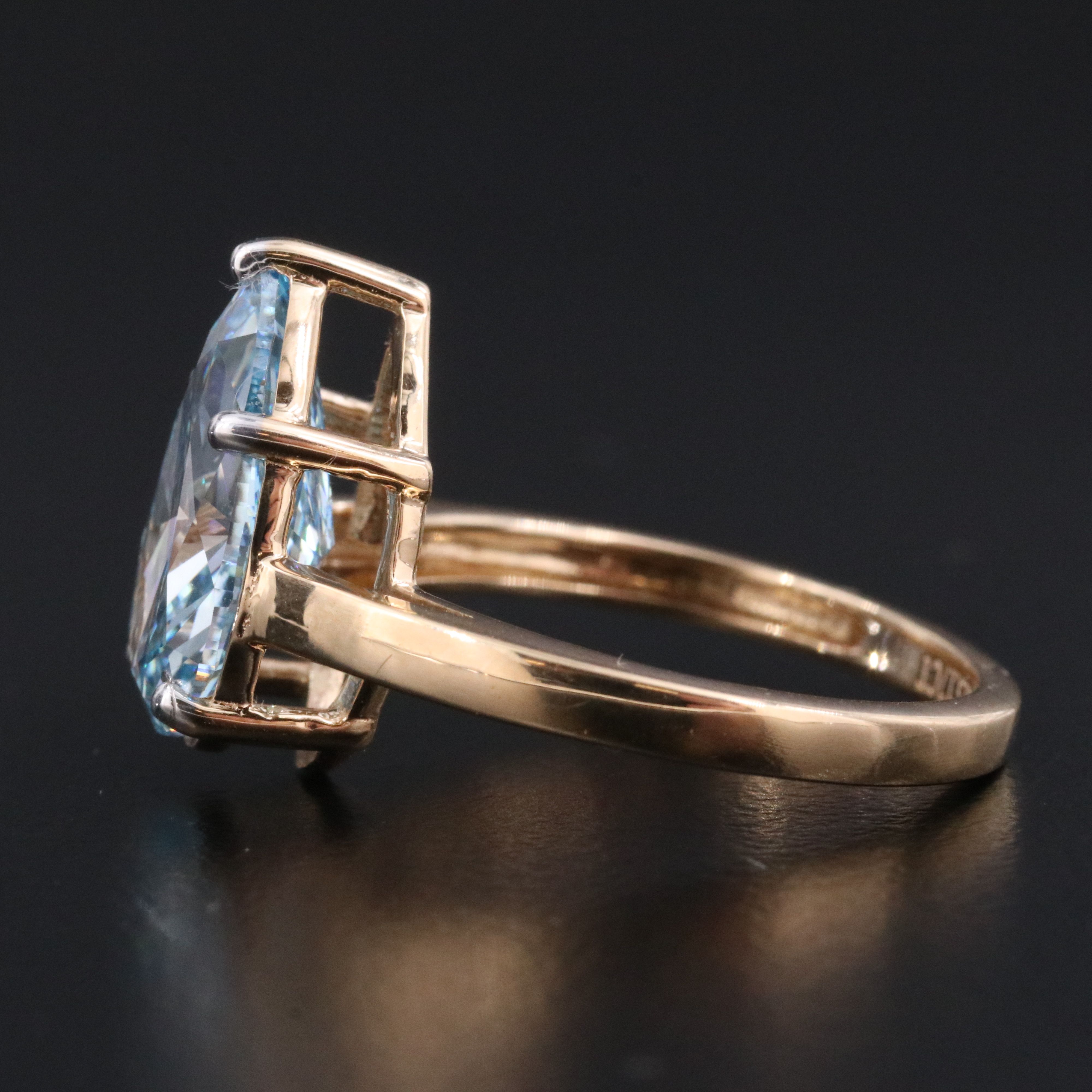 18K 3.17 CTW Lab Grown Fancy Vivid Blue Diamond Ring with IGI Report