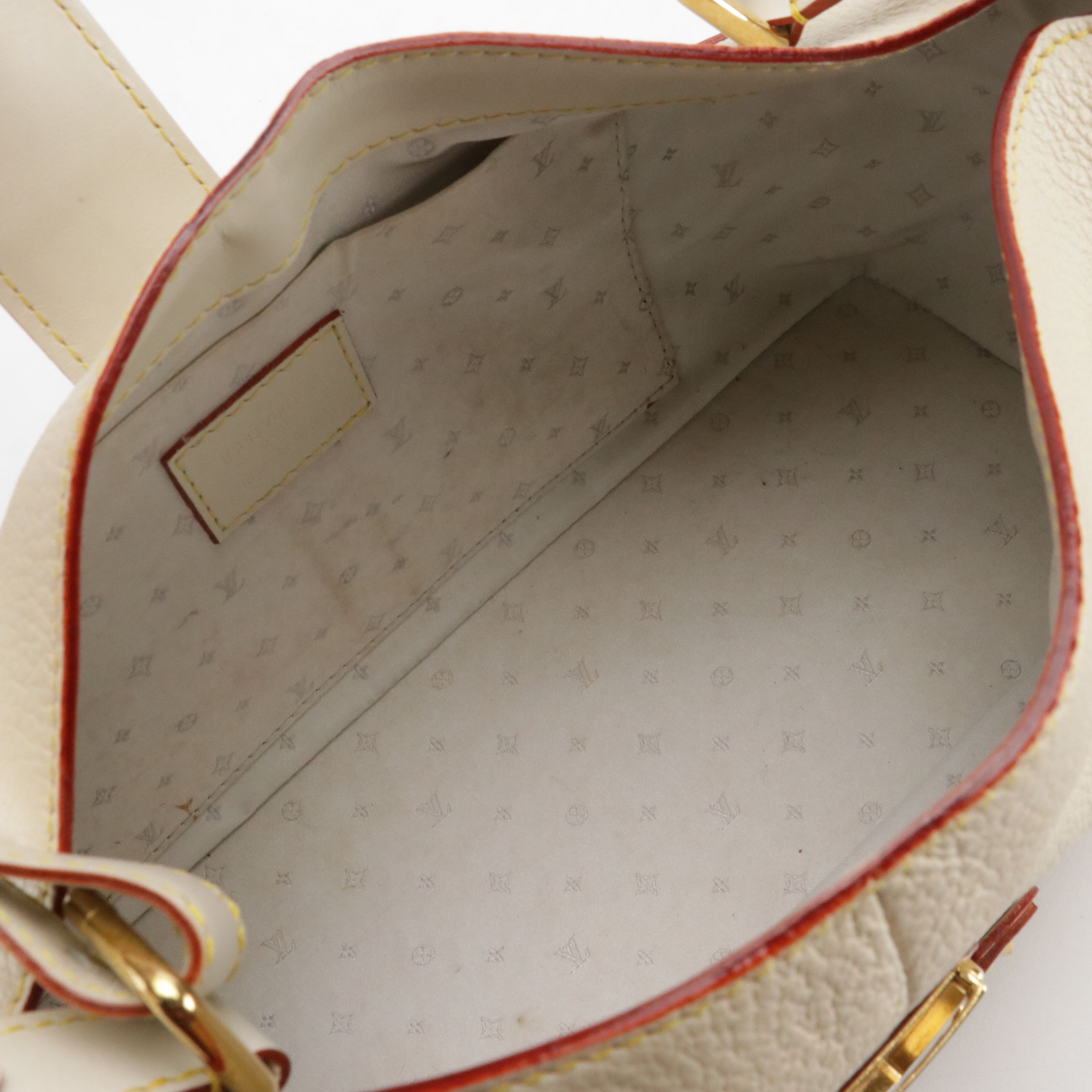Louis Vuitton L’Impetueux Shoulder Bag in White Suhali Leather