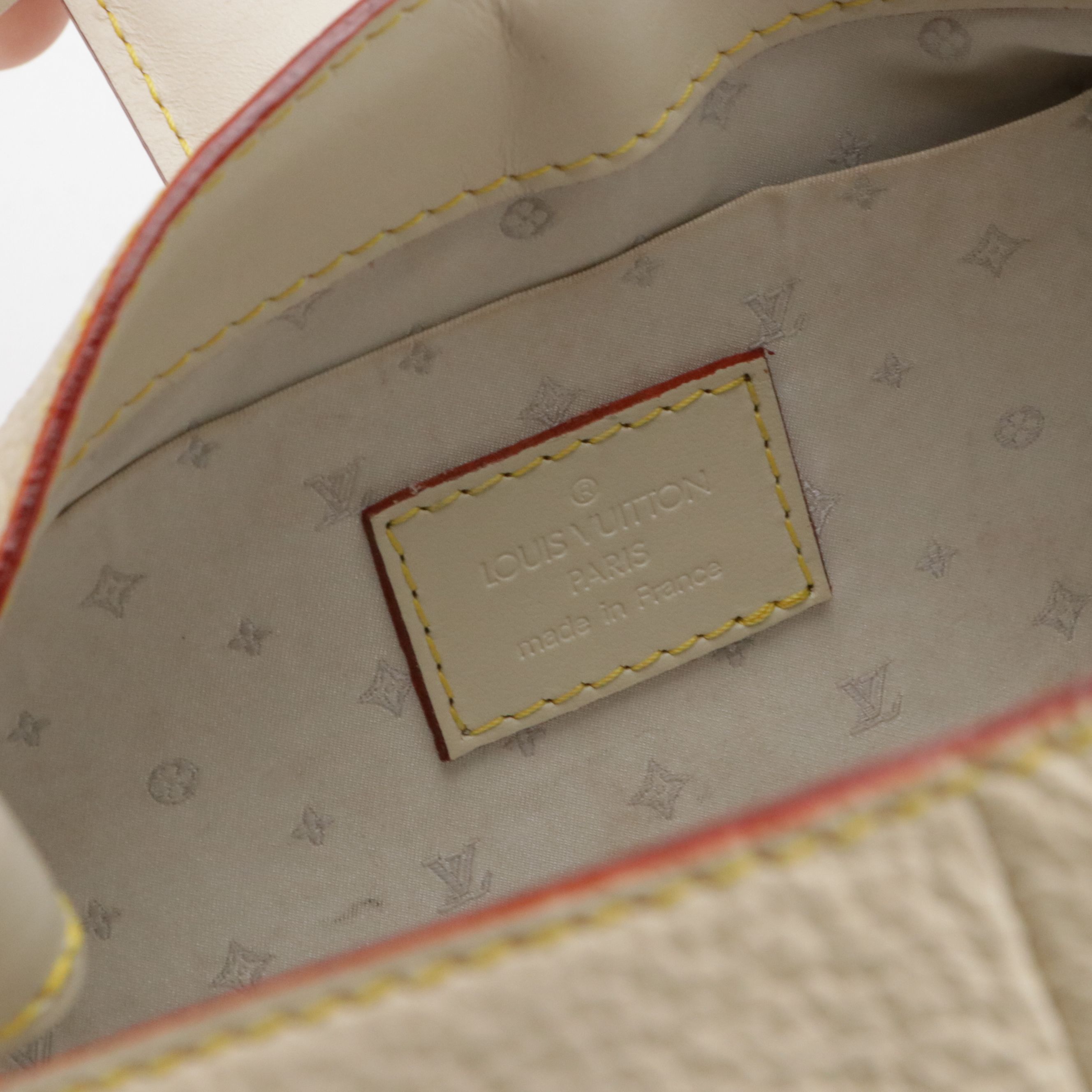 Louis Vuitton L’Impetueux Shoulder Bag in White Suhali Leather