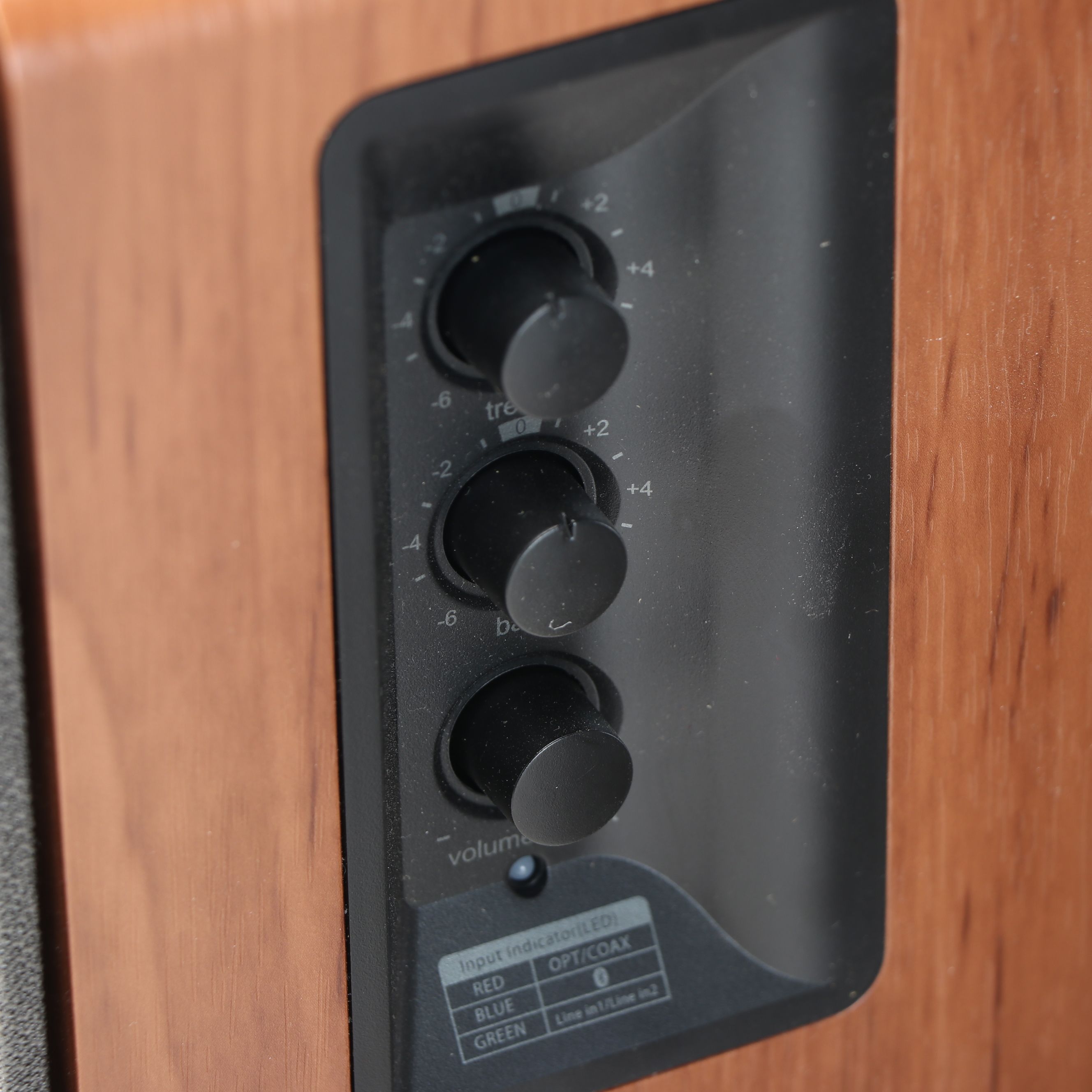 Edifier R1280DB Faux Wood Finish Bluetooth Bookshelf Speakers