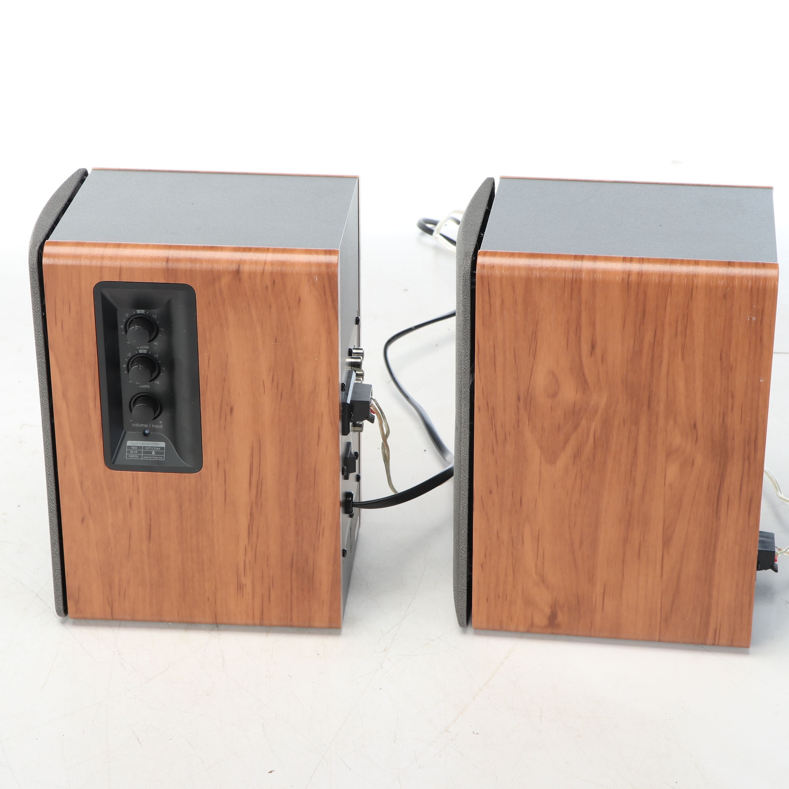 Edifier R1280DB Faux Wood Finish Bluetooth Bookshelf Speakers