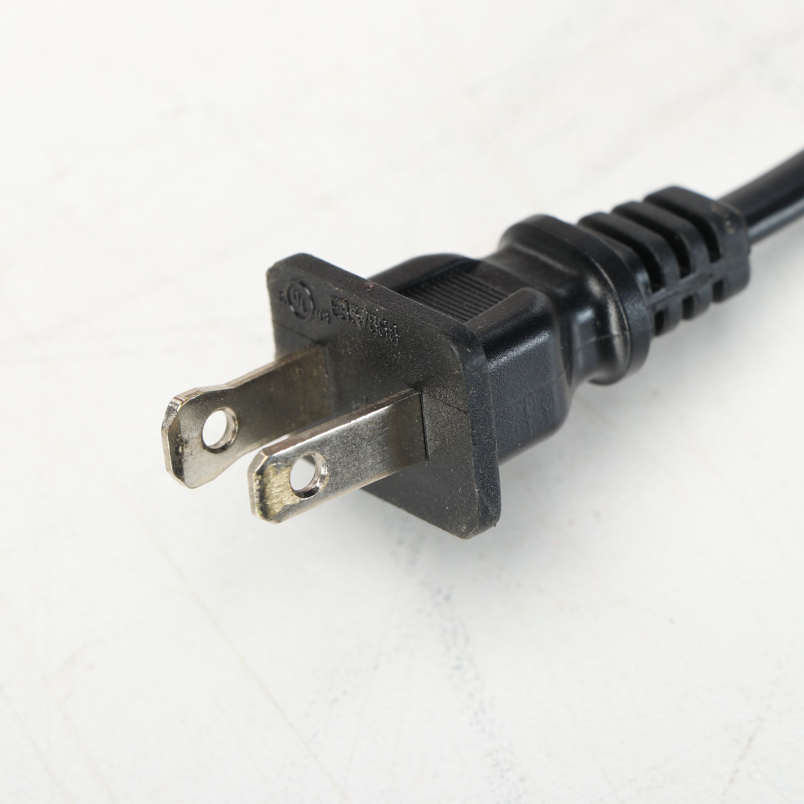 Edifier R1280DB Faux Wood Finish Bluetooth Bookshelf Speakers